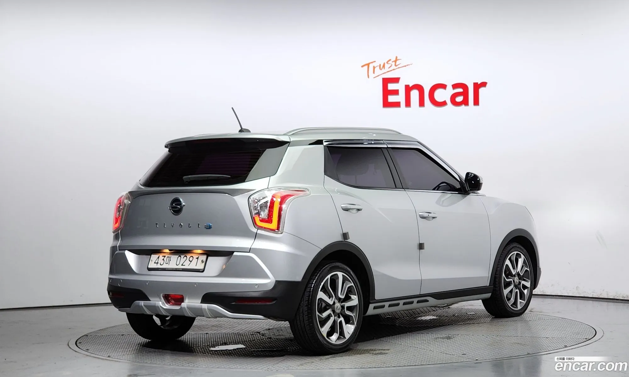 Kg Mobility Ssangyong Tivoli Diesel Lx 2Wd - фотография 6878135