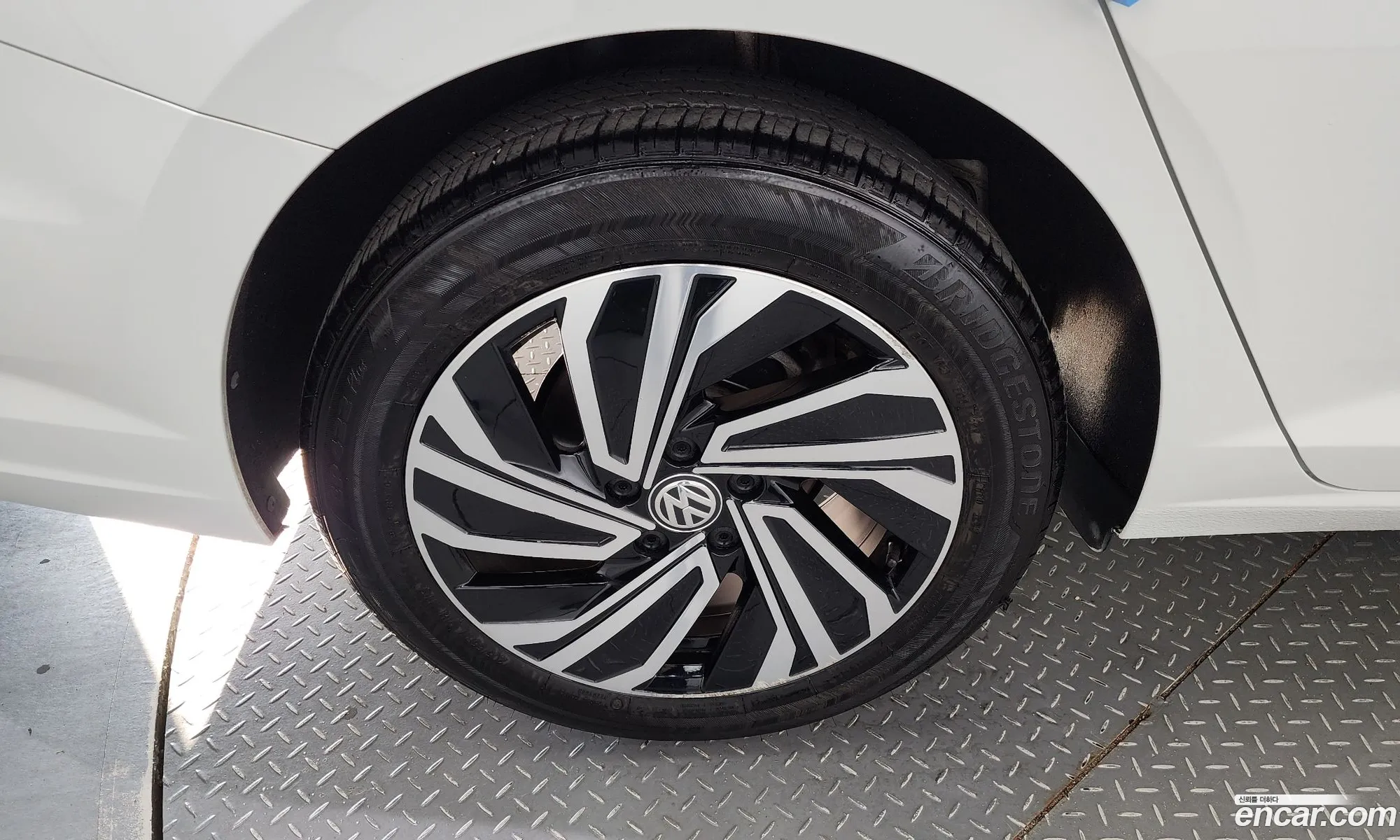 Volkswagen Jetta 7Th Generation 14 Tsi Premium - фотография 8349368