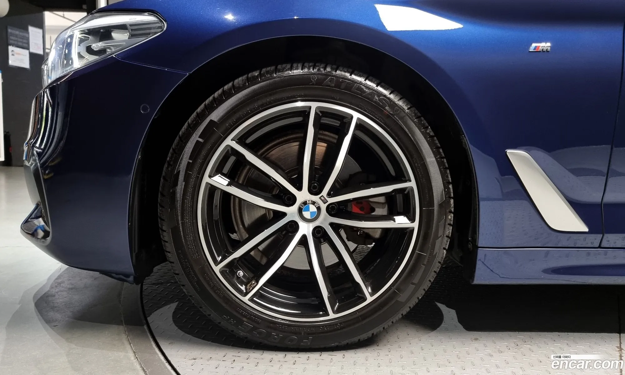BMW 5 Series G30 520D M Sports Special Edition - фотография 5534143