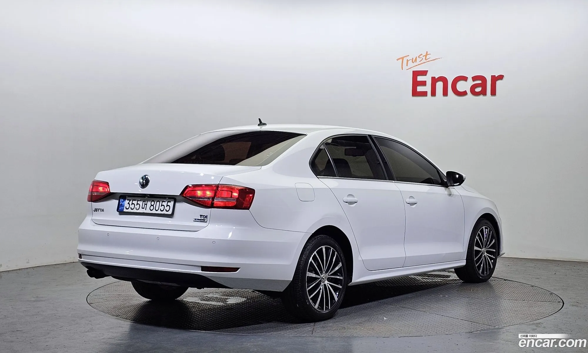 Volkswagen New Jetta 20 Tdi Bluemotion 6Th Generation - фотография 8019032