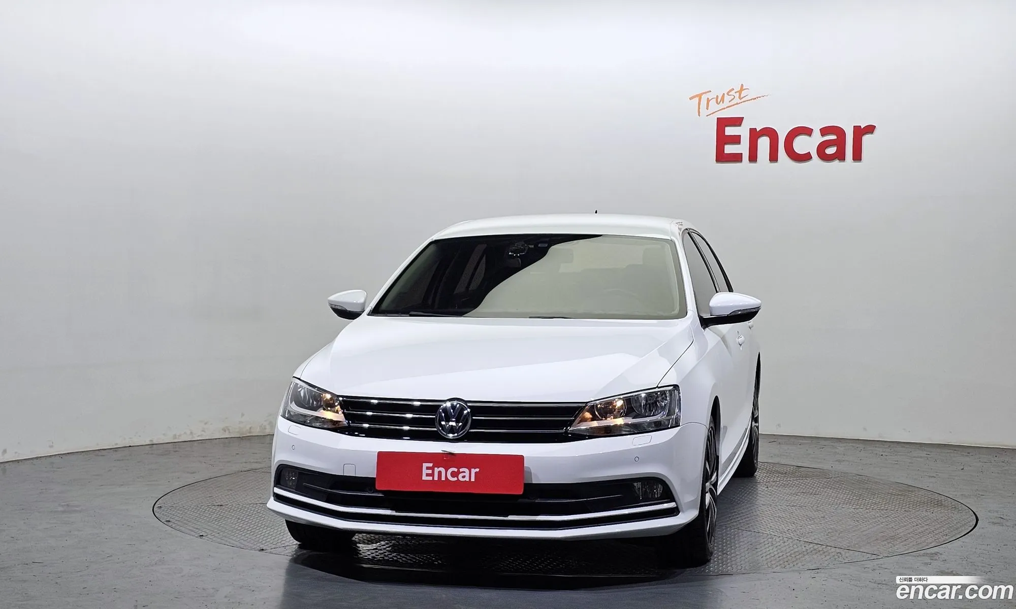 Volkswagen New Jetta 20 Tdi Bluemotion 6Th Generation - фотография 8019033