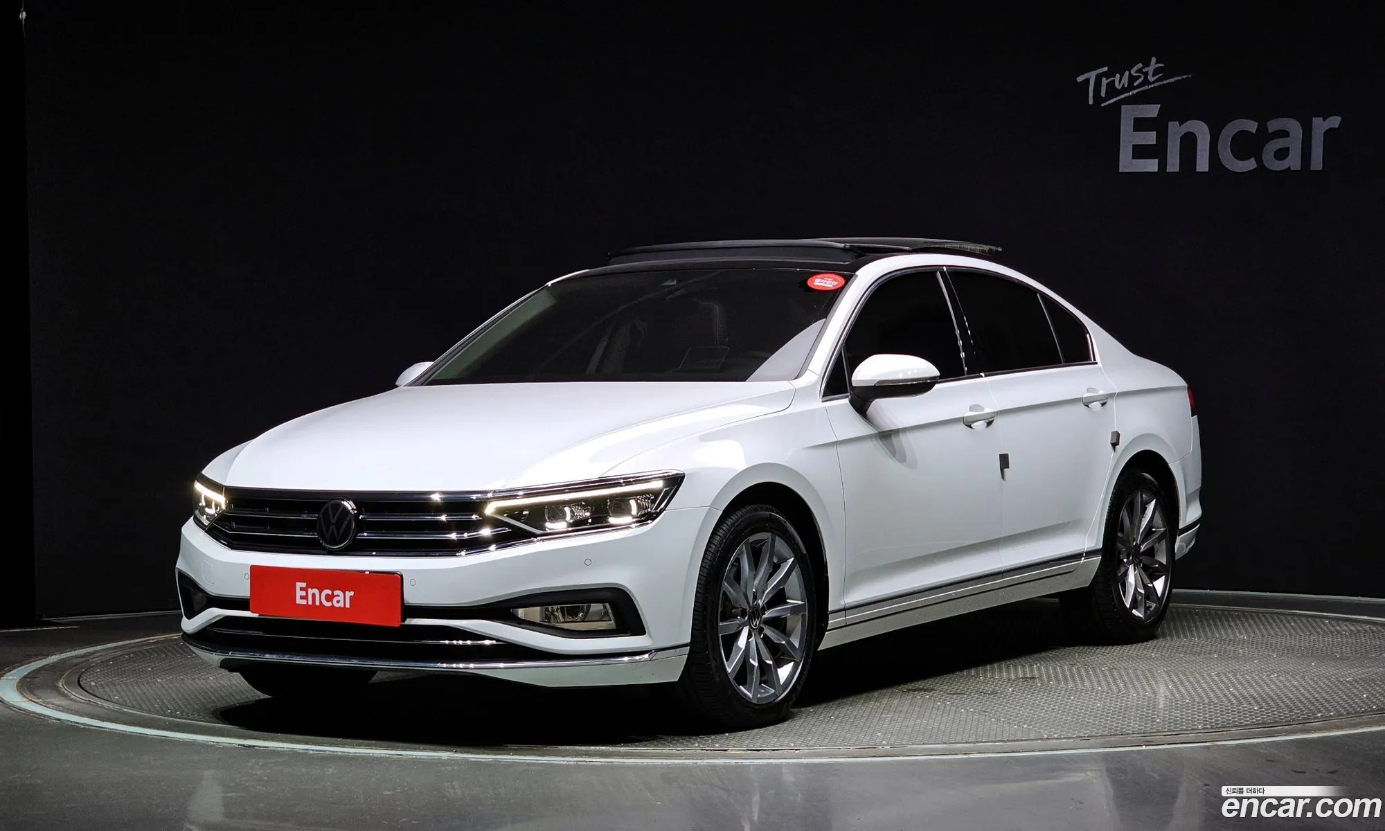 Volkswagen Passat GtB8 20 Tdi Prestige - фотография 8019019