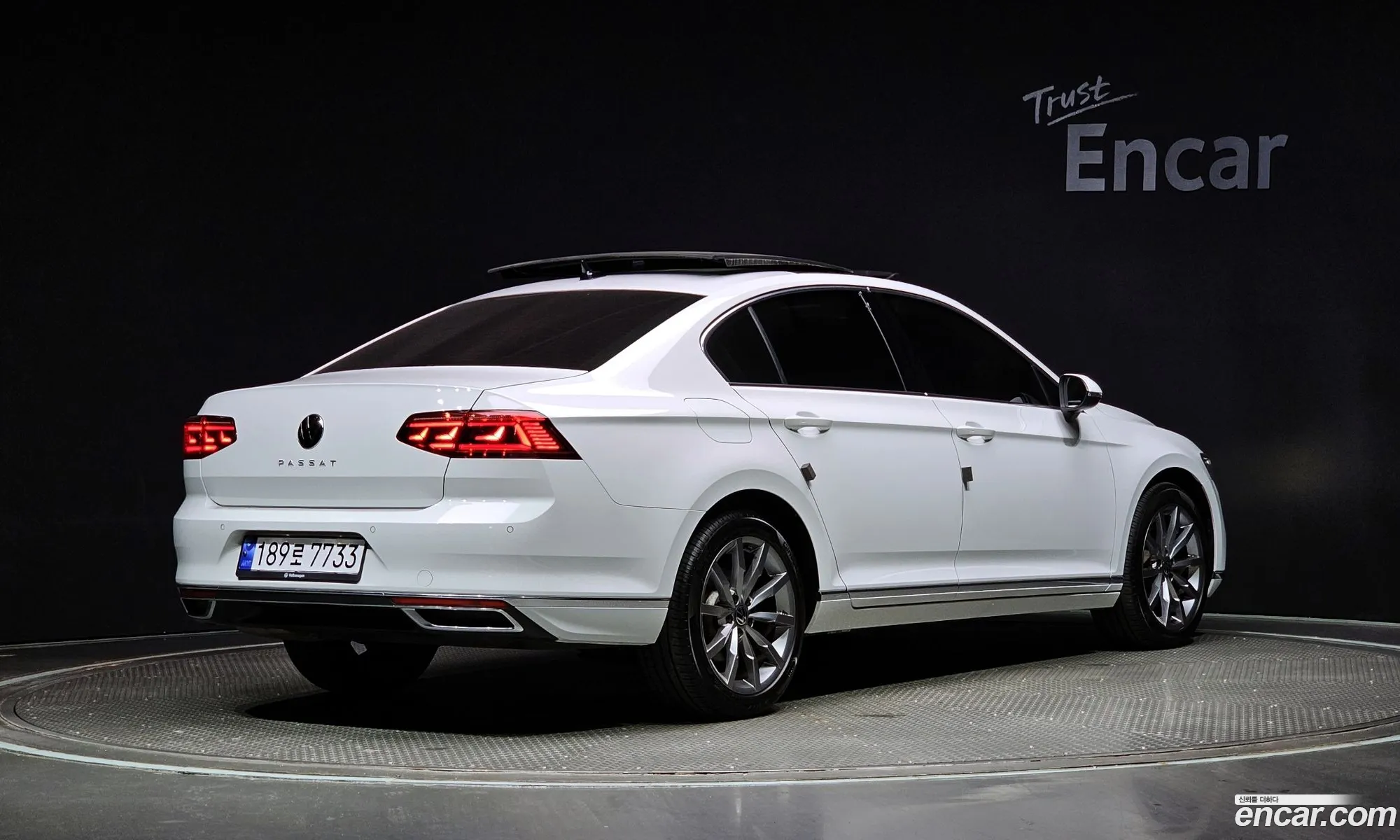 Volkswagen Passat GtB8 20 Tdi Prestige - фотография 8019020