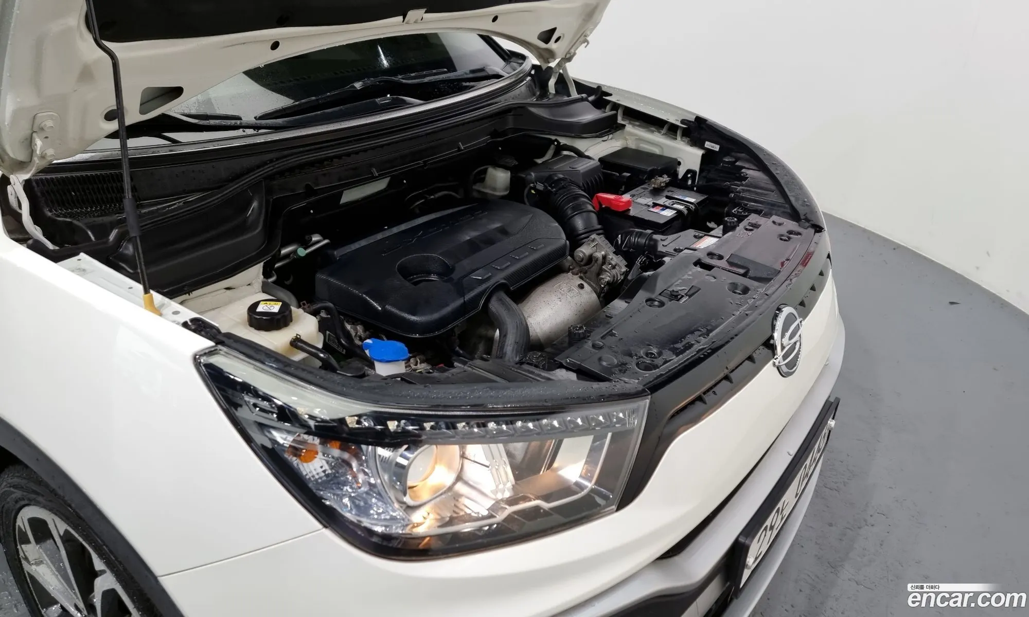 Kg Mobility Ssangyong Tivoli Air Diesel Ix 2Wd - фотография 6971956