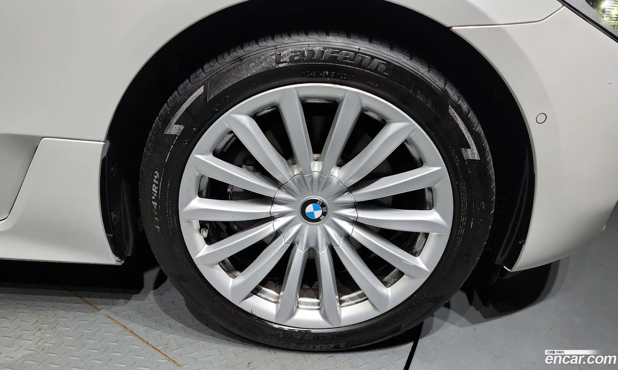 BMW 6 Series Gt G32 620D Luxury - фотография 12479494