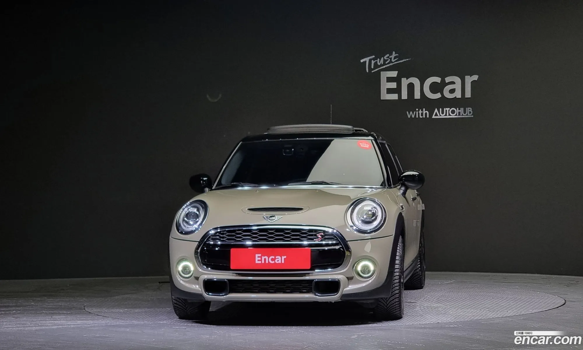 Mini Cooper S 5-Door High 3Rd Generation - фотография 953462