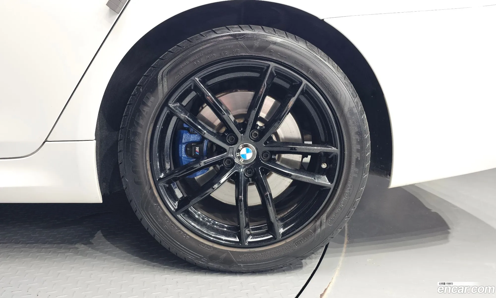 BMW 5 Series G30 530I M Sports - фотография 7760459
