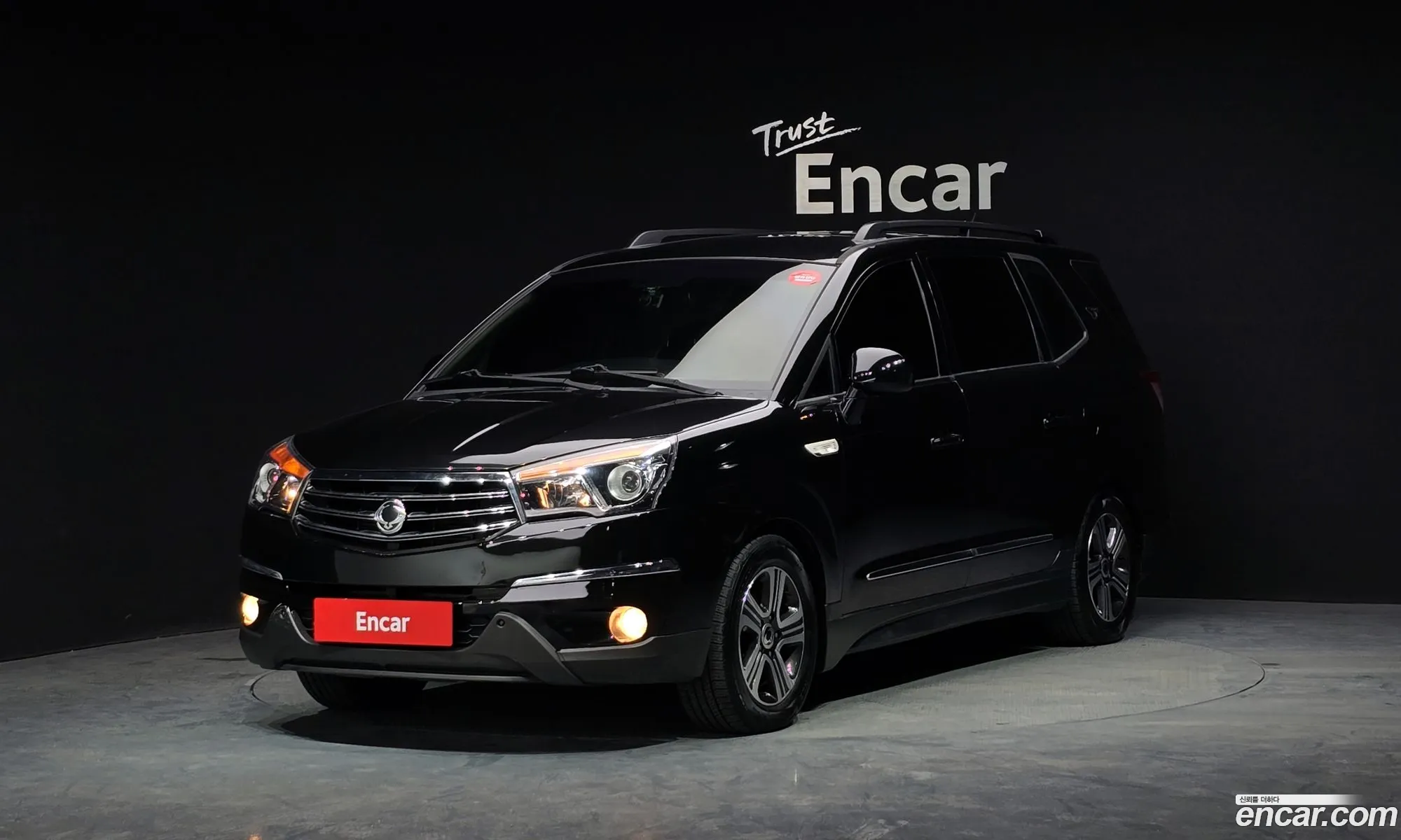Kg Mobility Ssangyong Korando Turismo 4Wd Gt 9-Seater - фотография 6565022