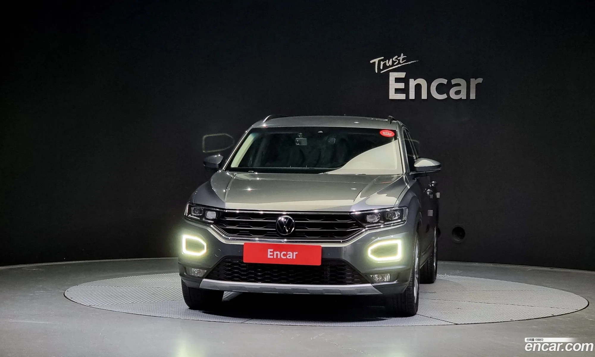Volkswagen T-Roc 20 Tdi Style - фотография 8650079