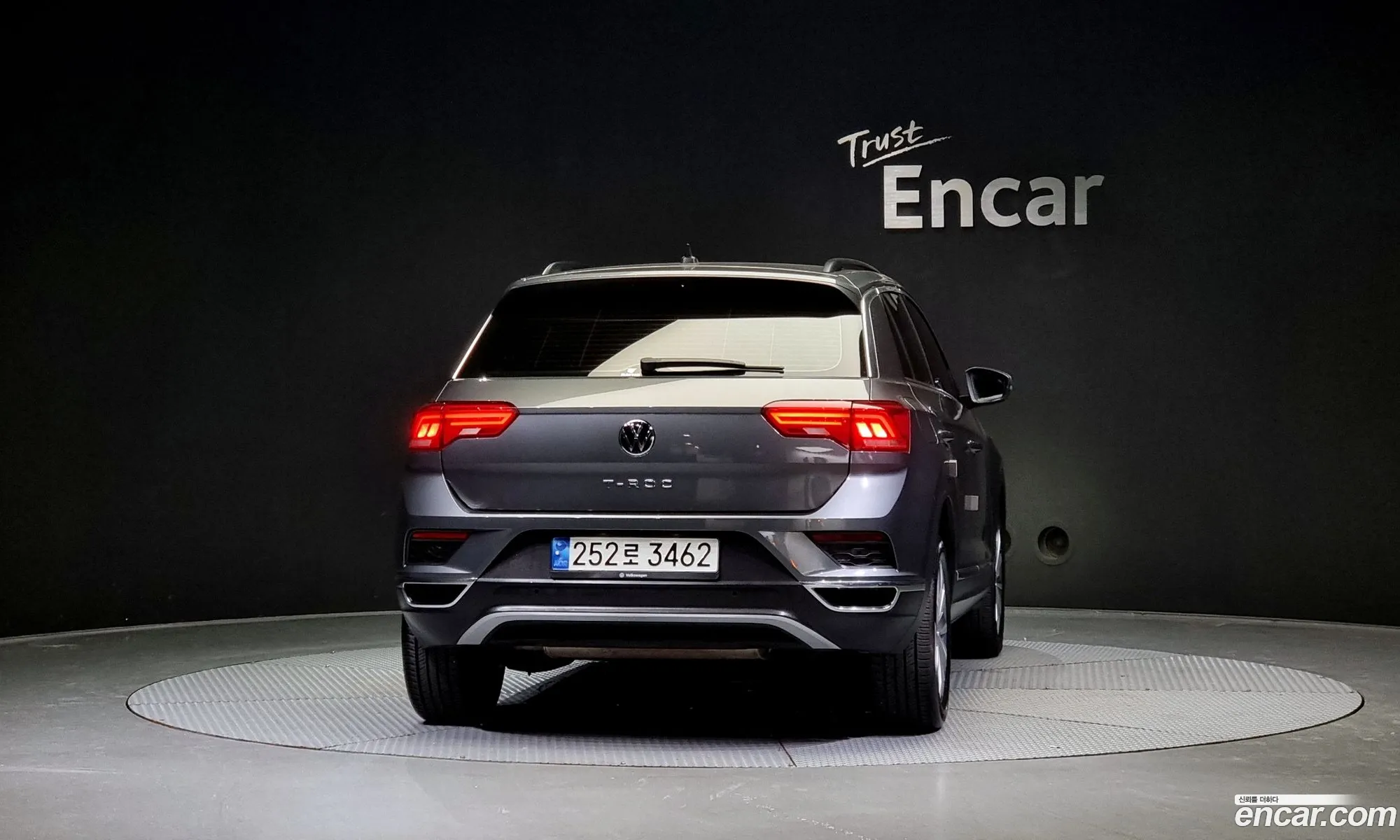 Volkswagen T-Roc 20 Tdi Style - фотография 8650080
