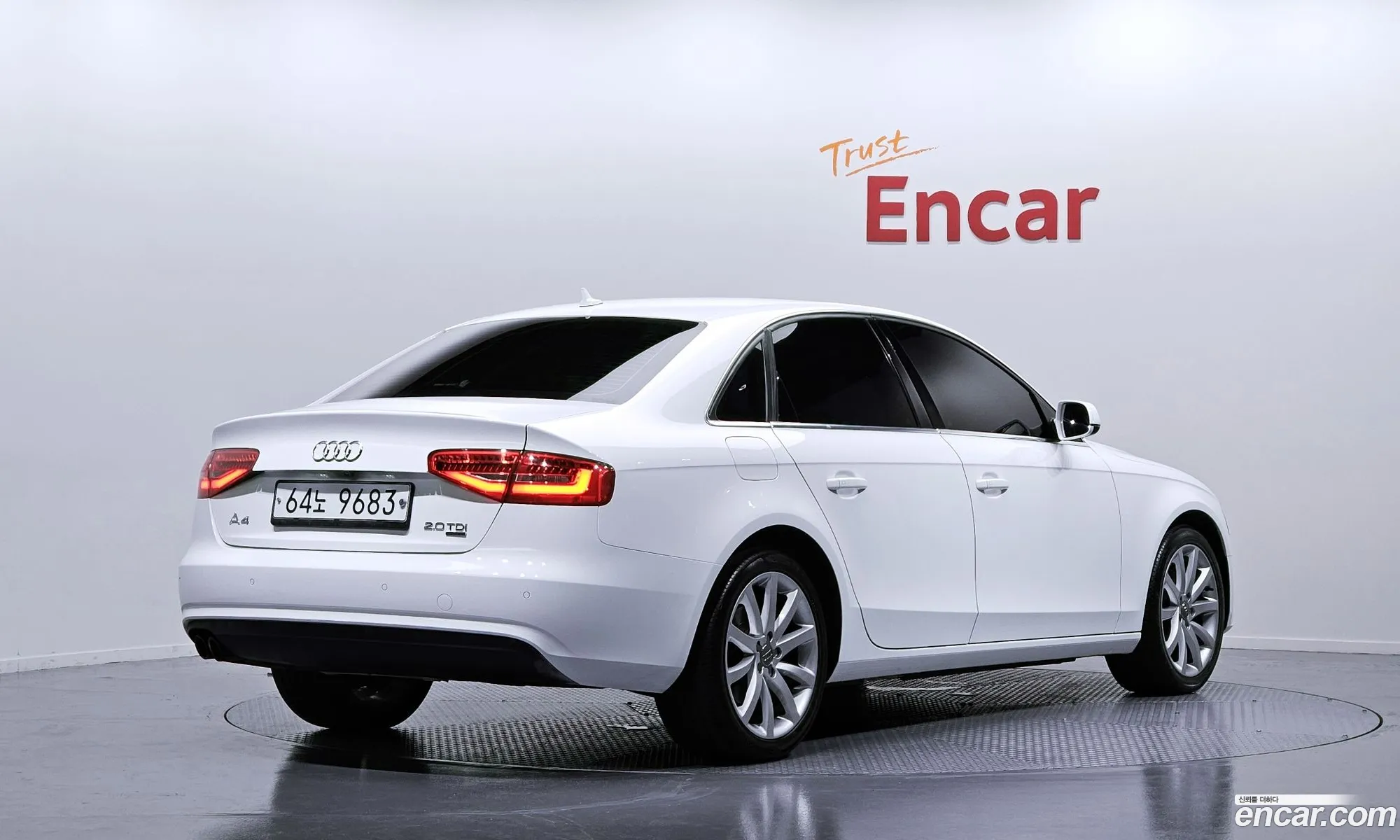 Audi New A4 20 Tdi Dynamic B8 - фотография 1390921