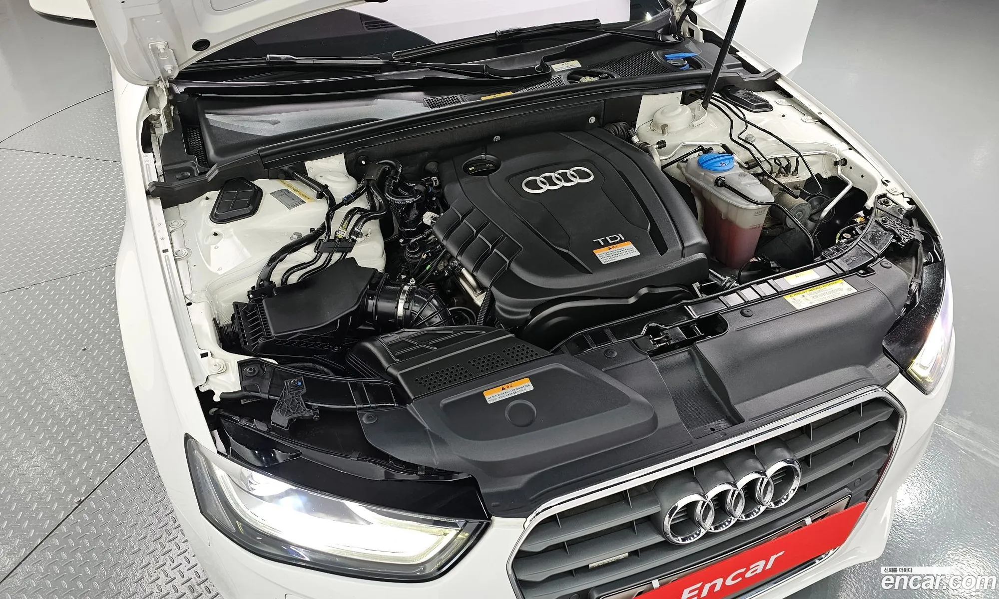 Audi New A4 20 Tdi Dynamic B8 - фотография 1390925