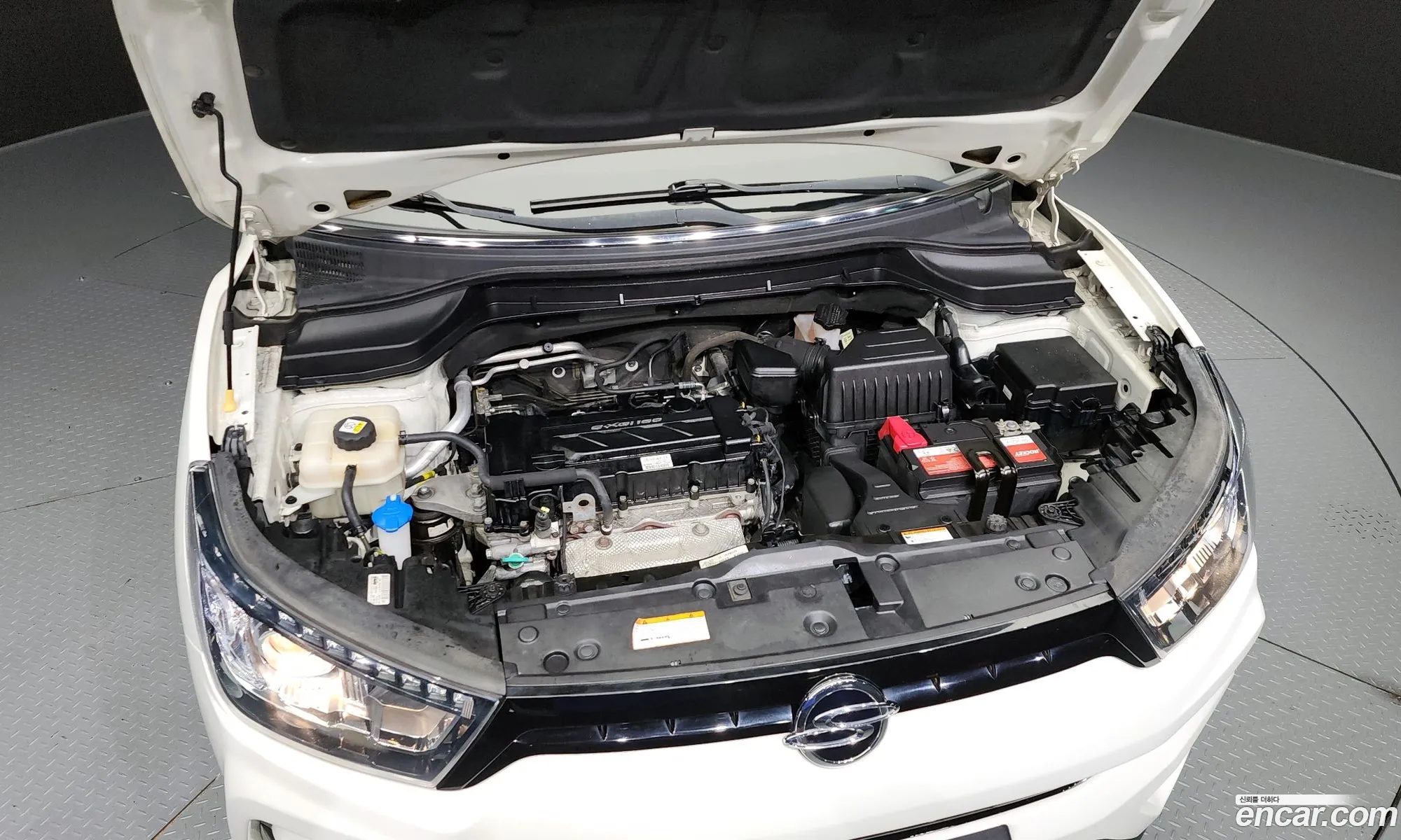 Kg Mobility Ssangyong Tivoli Armor Vx 2Wd - фотография 6990046