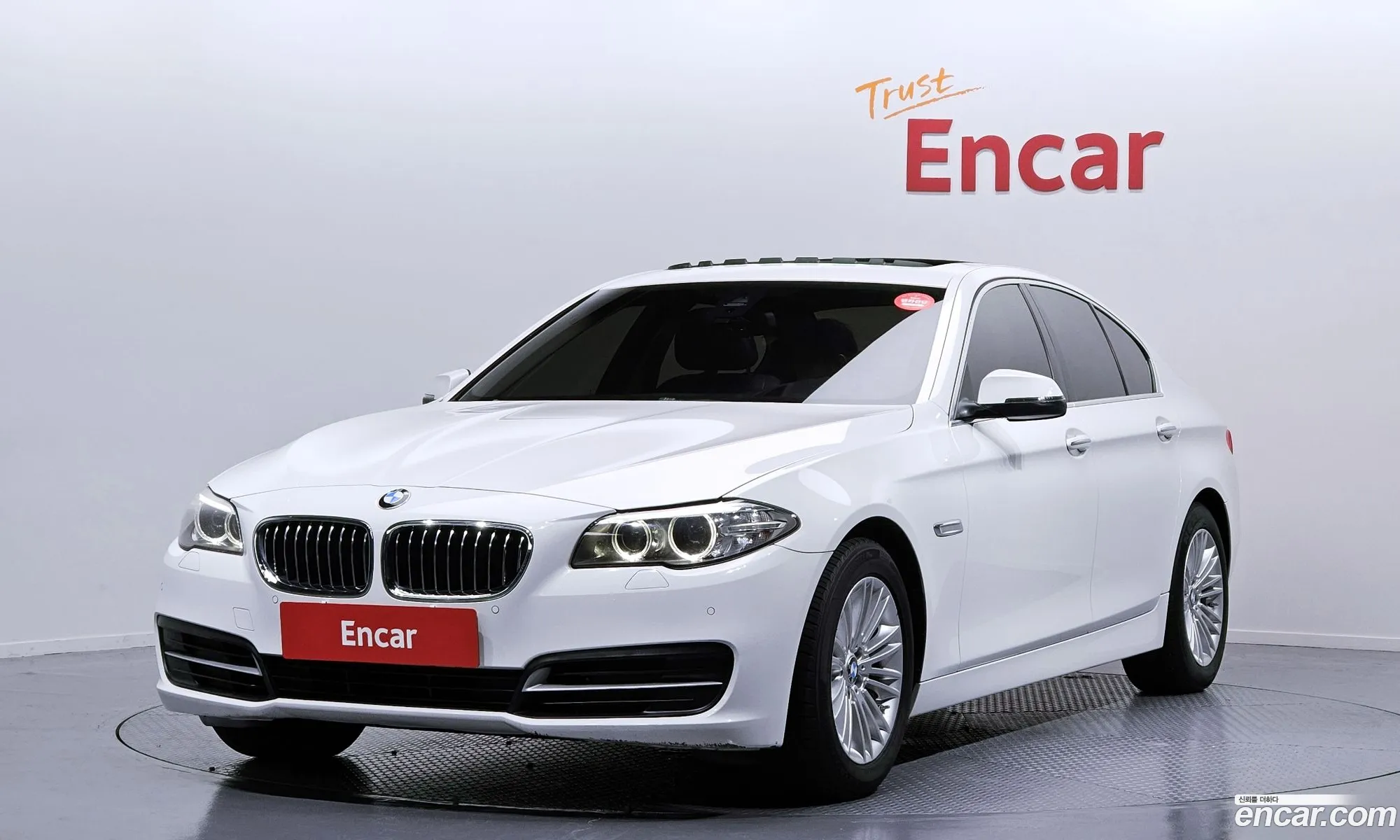 BMW 5 Series F10 520D - фотография 18486627