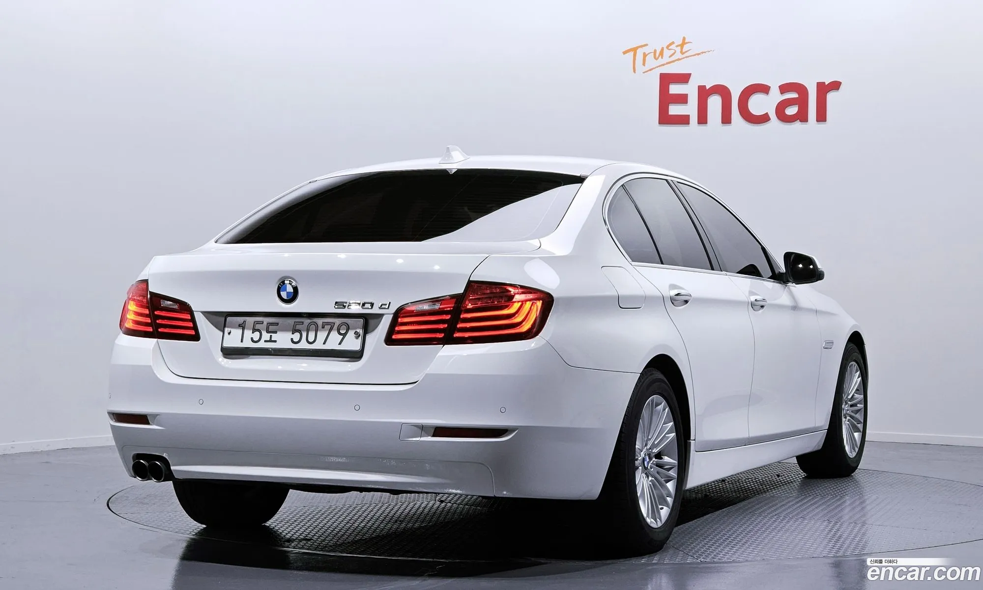 BMW 5 Series F10 520D - фотография 18486628