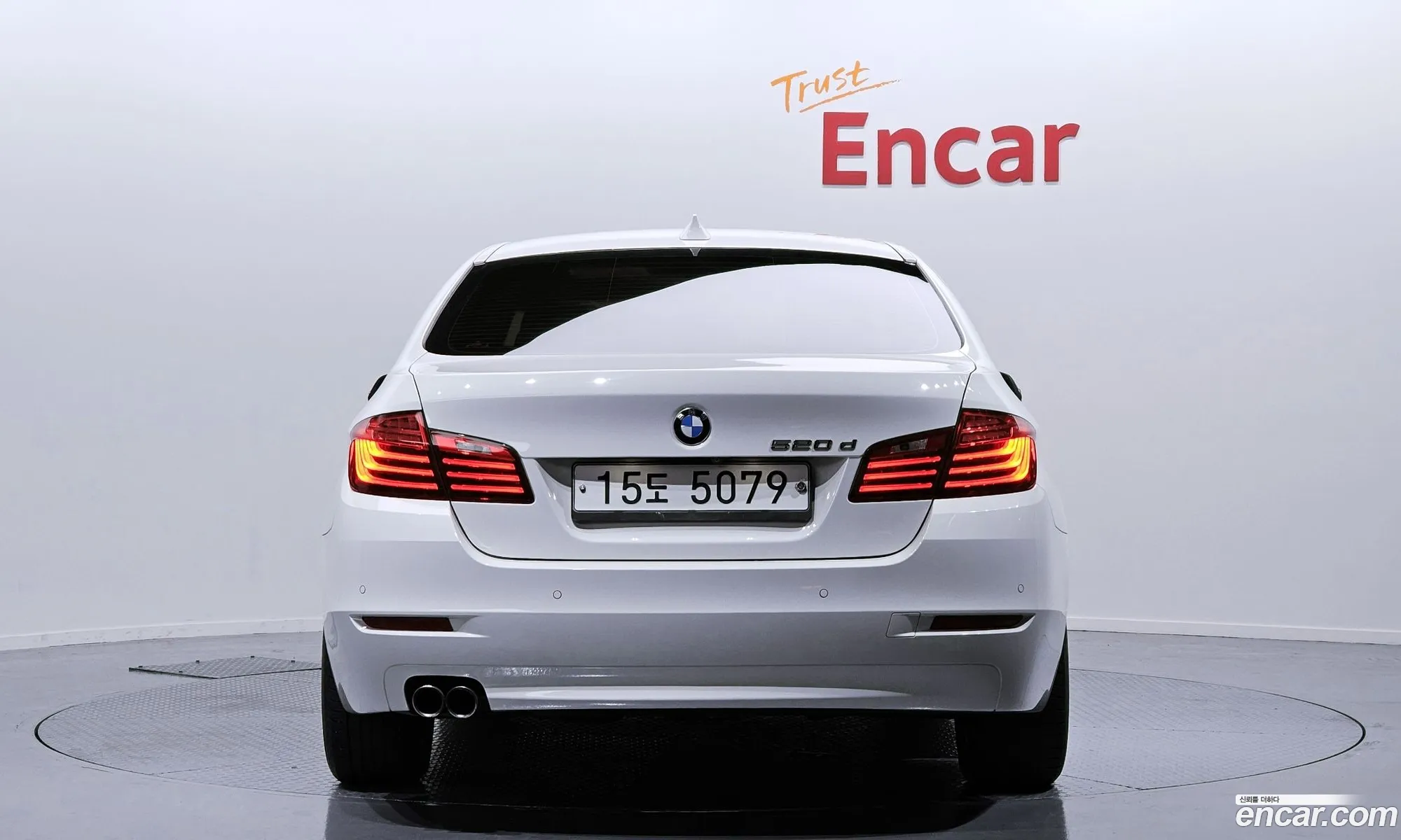 BMW 5 Series F10 520D - фотография 18486630