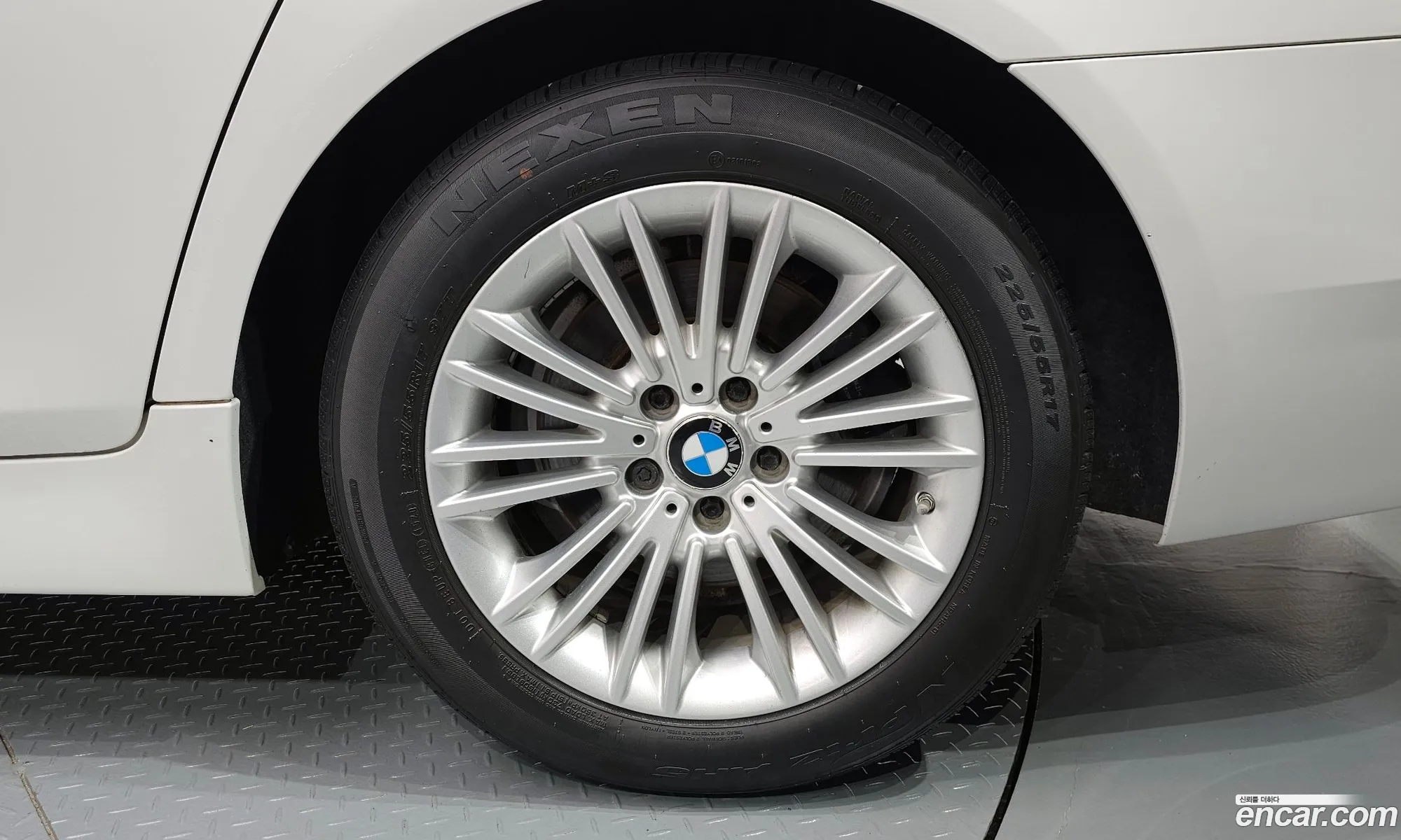 BMW 5 Series F10 520D - фотография 18486631