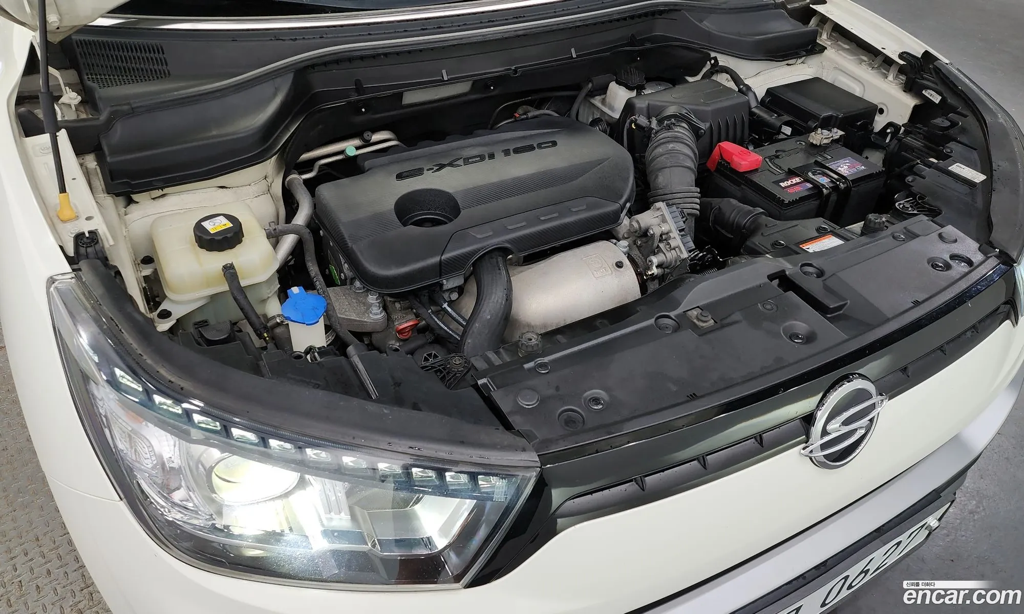 Kg Mobility Ssangyong Tivoli Air Diesel Ix 2Wd - фотография 8007880