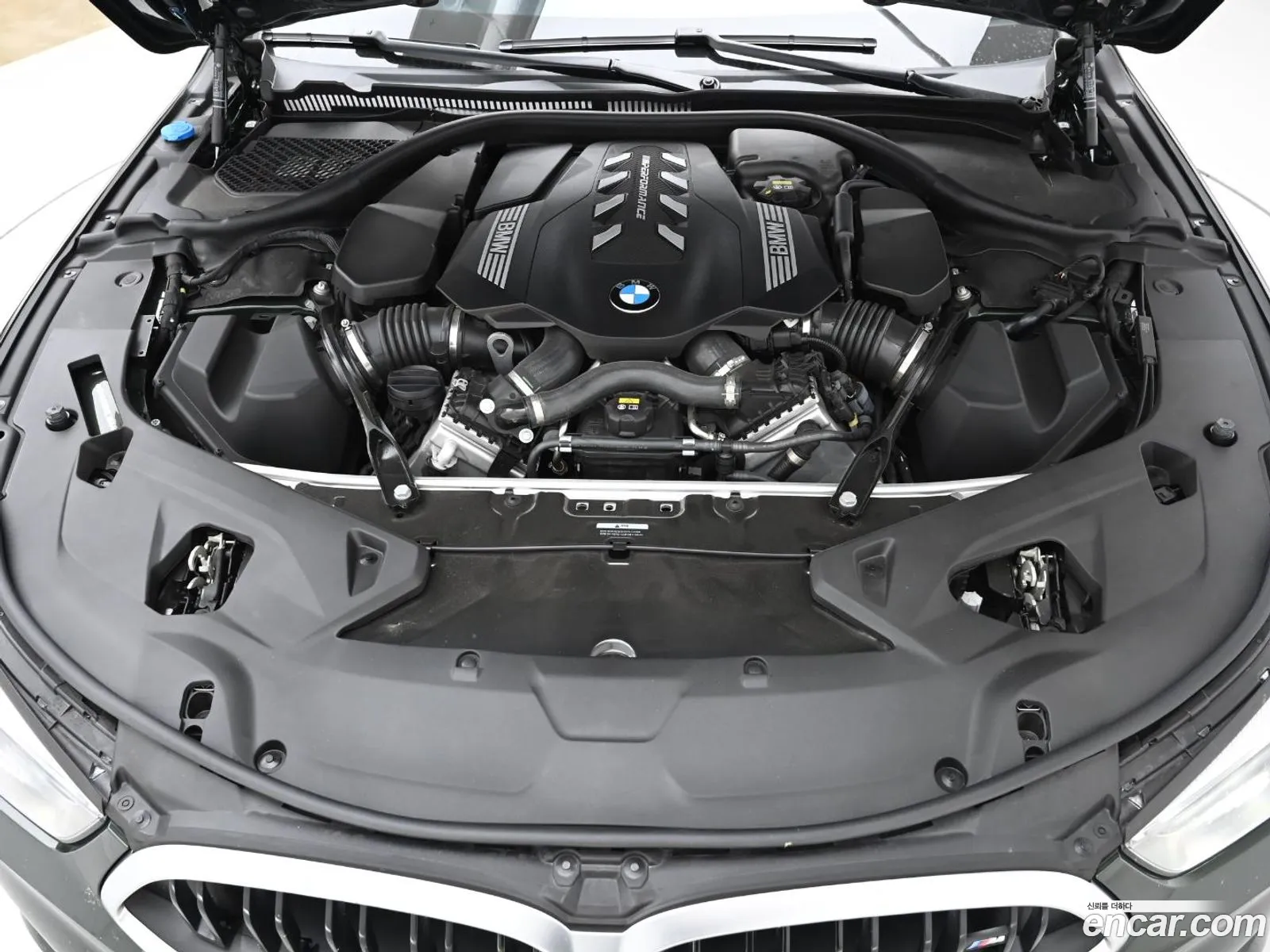 BMW 8 Series G15 M850I ​​xDrive Gran Coupe - фотография 6677662