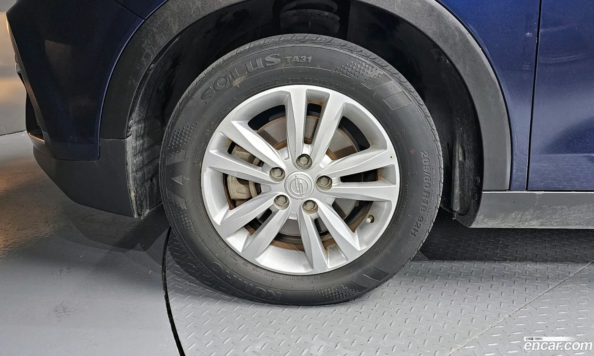 Kg Mobility Ssangyong Tivoli Armor Tx 2Wd - фотография 8094892