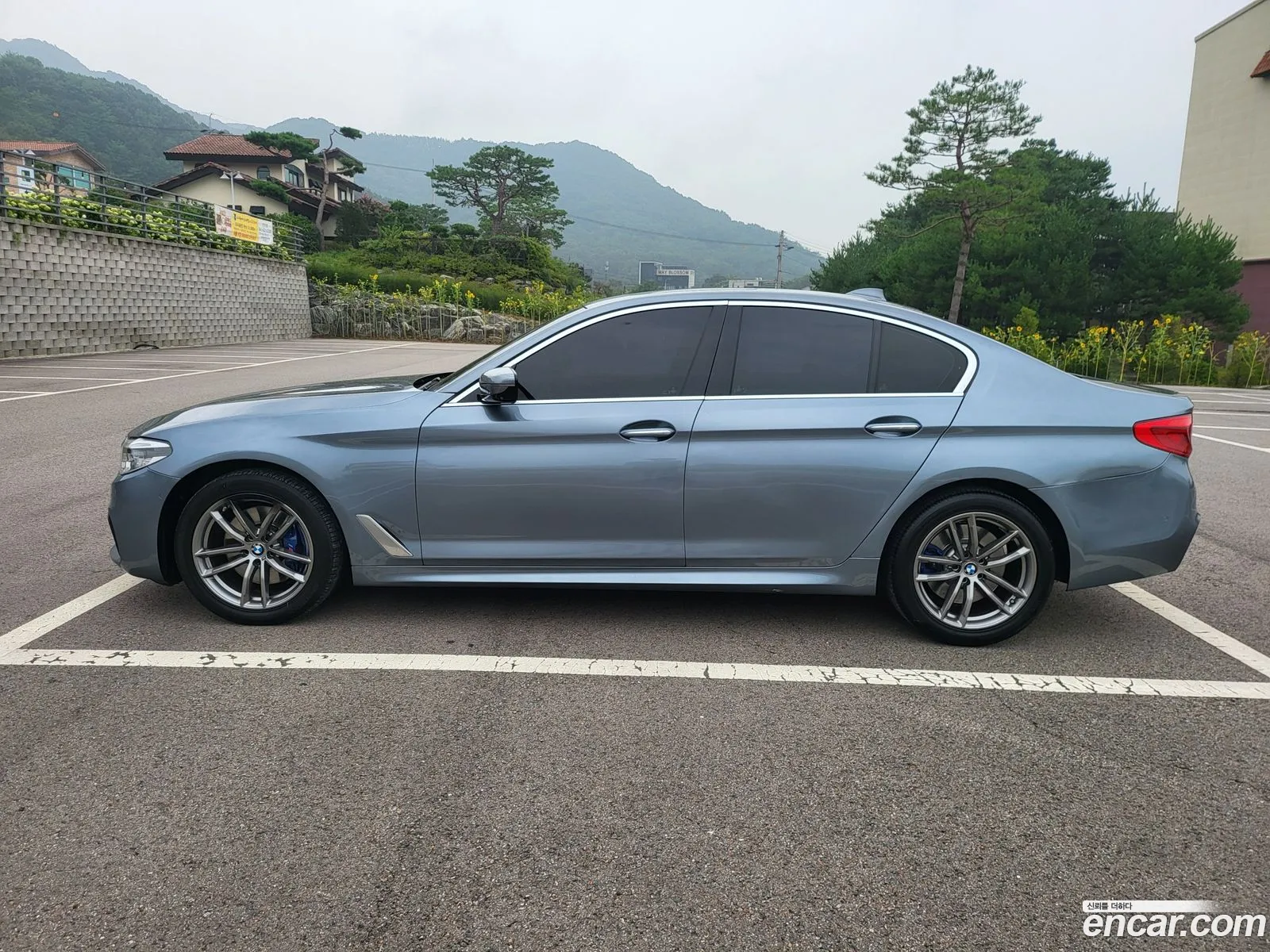 BMW 5 Series G30 530I xDrive M Sport Plus - фотография 12443240