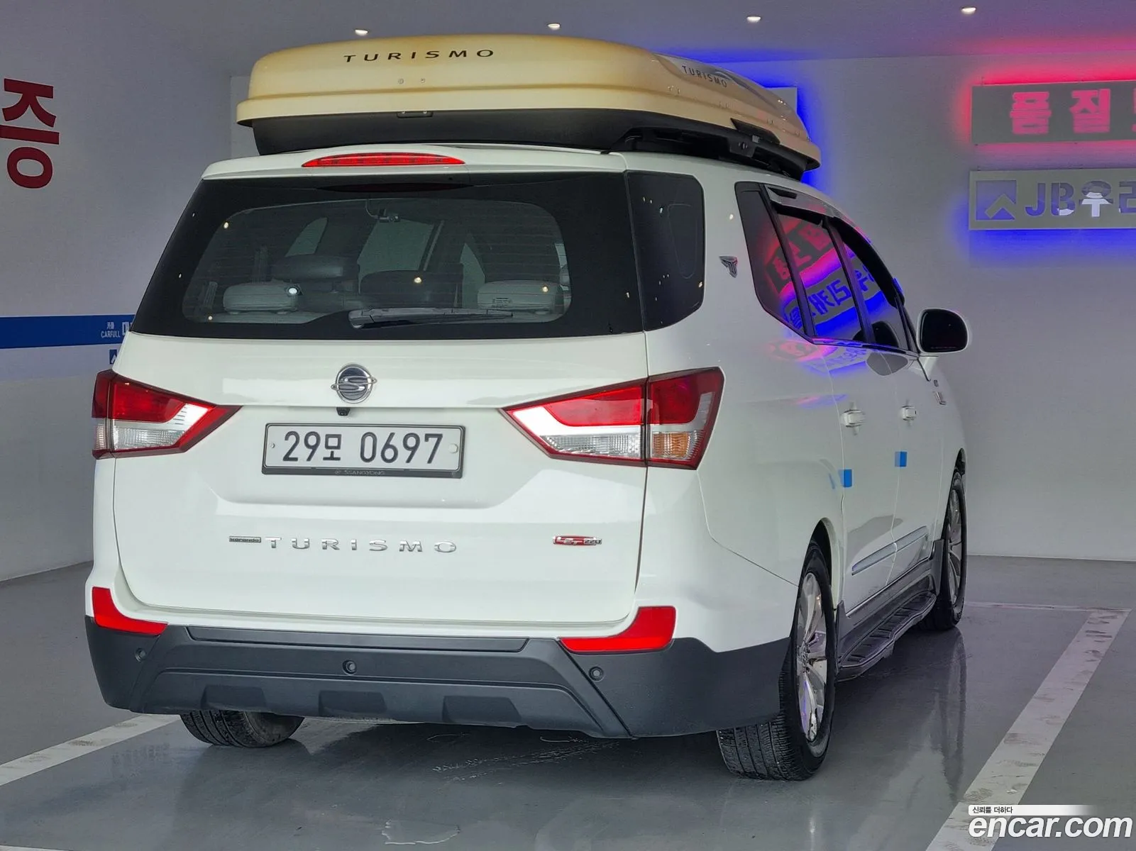 Kg Mobility Ssangyong Korando Turismo 4Wd Outdoor Edition 9-Seater - фотография 7448928