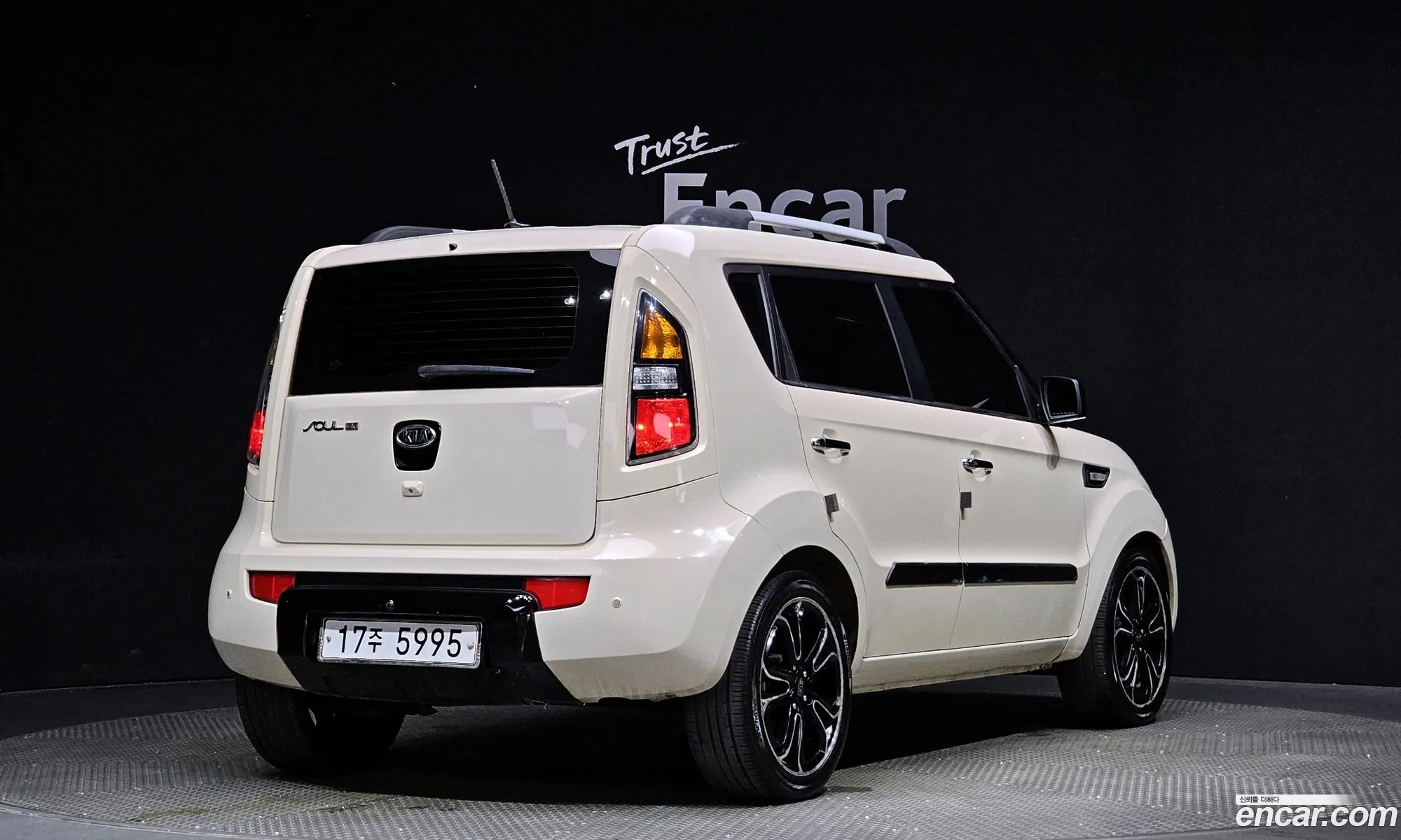 Kia Soul Diesel 16 4U Cosmo - фотография 12611396