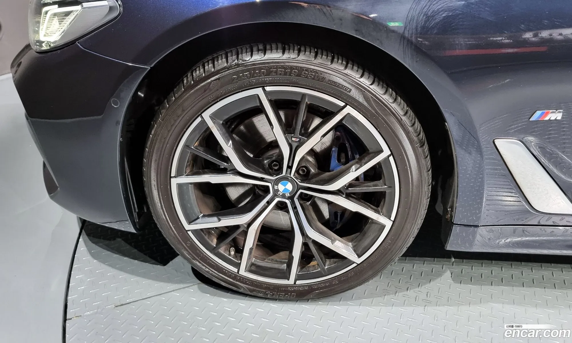 BMW 5 Series G30 530I xDrive M Sports - фотография 6811587
