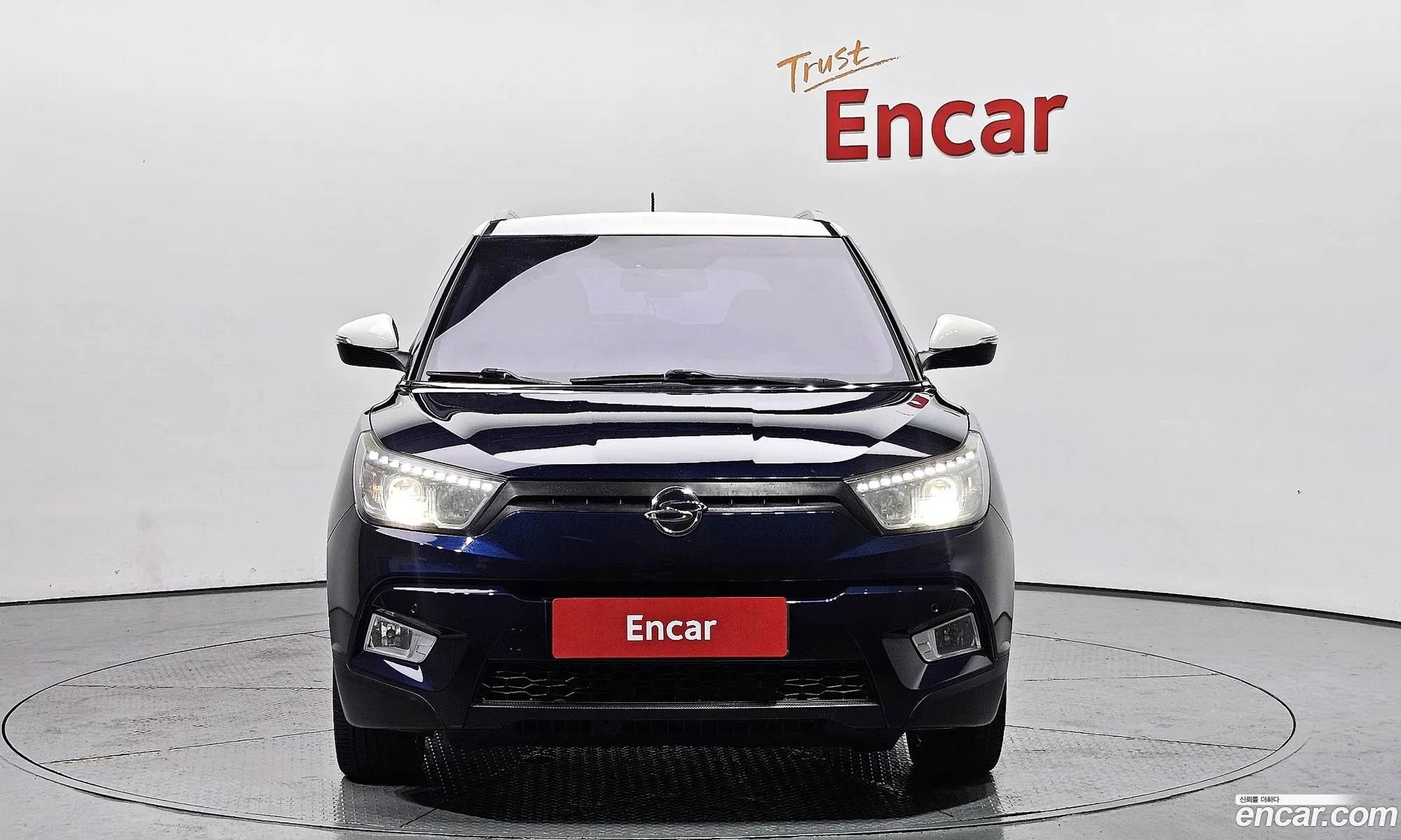 Kg Mobility Ssangyong Tivoli Lx 2Wd Top-Of-The-Line Model - фотография 7265105