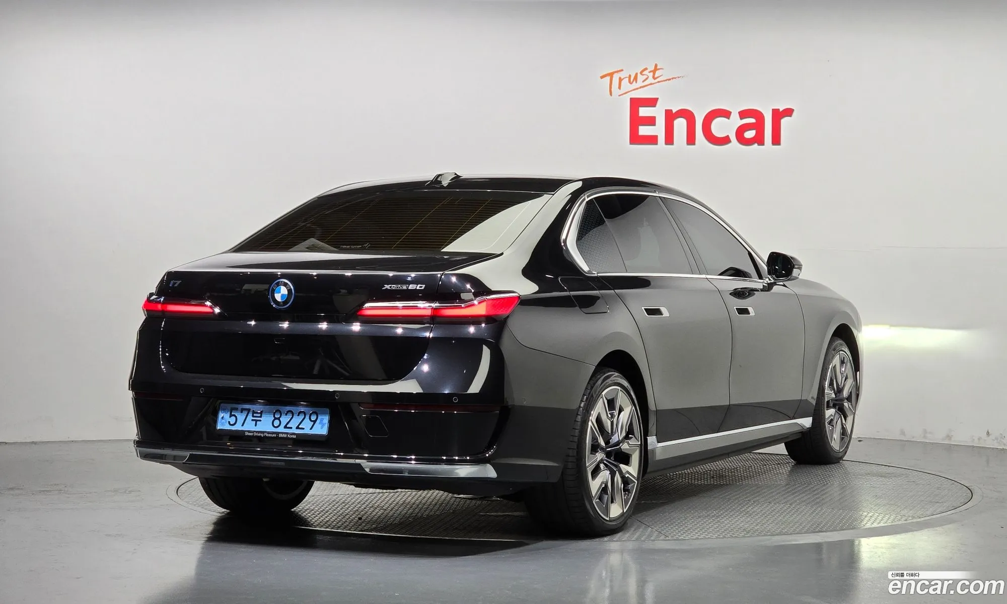 BMW I7 G70 xDrive 60 Design Pure Excellence - фотография 8445157