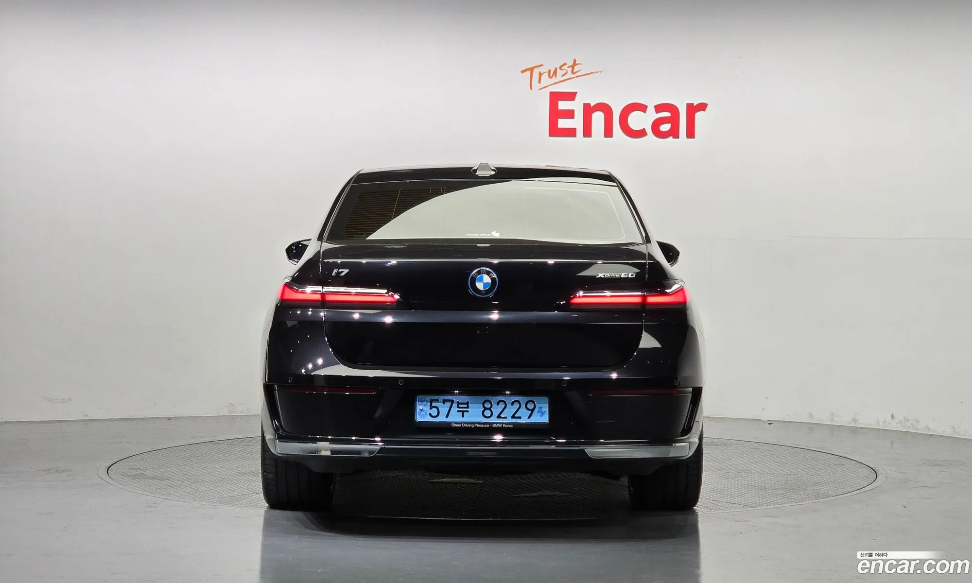 BMW I7 G70 xDrive 60 Design Pure Excellence - фотография 8445159