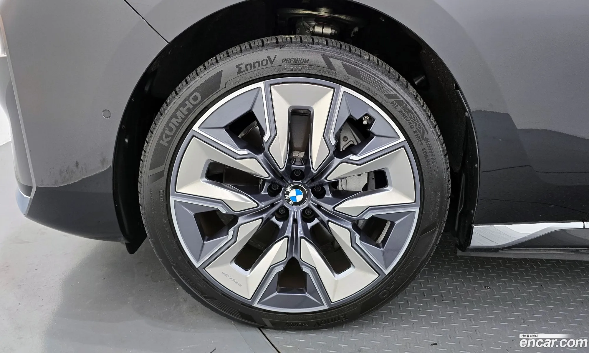 BMW I7 G70 xDrive 60 Design Pure Excellence - фотография 8445160