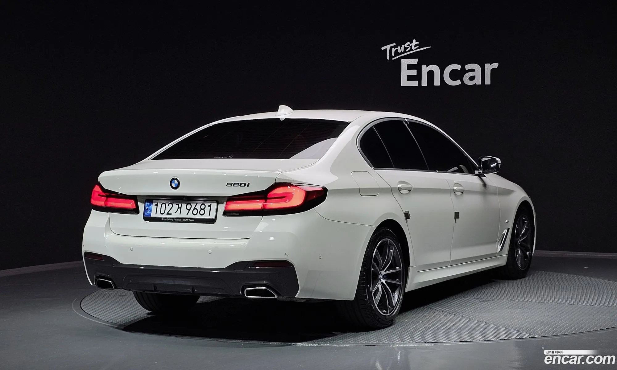 BMW 5 Series G30 520I M Sports - фотография 7821494
