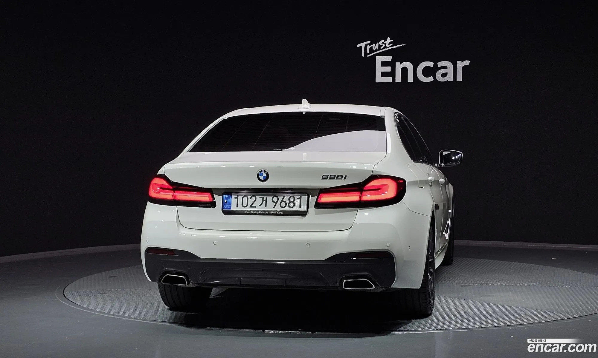 BMW 5 Series G30 520I M Sports - фотография 7821496