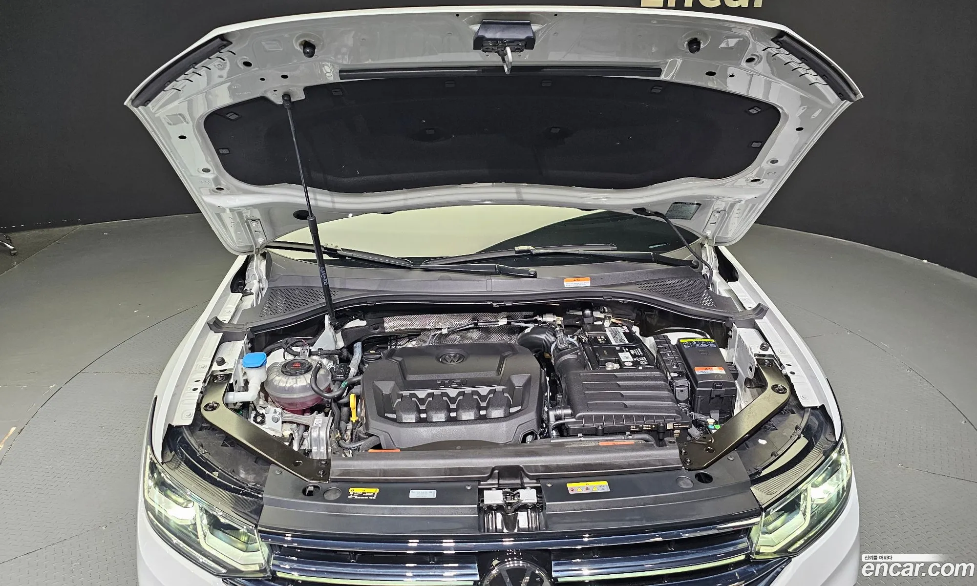 Volkswagen Tiguan Allspace 20 Tsi Prestige - фотография 8189494