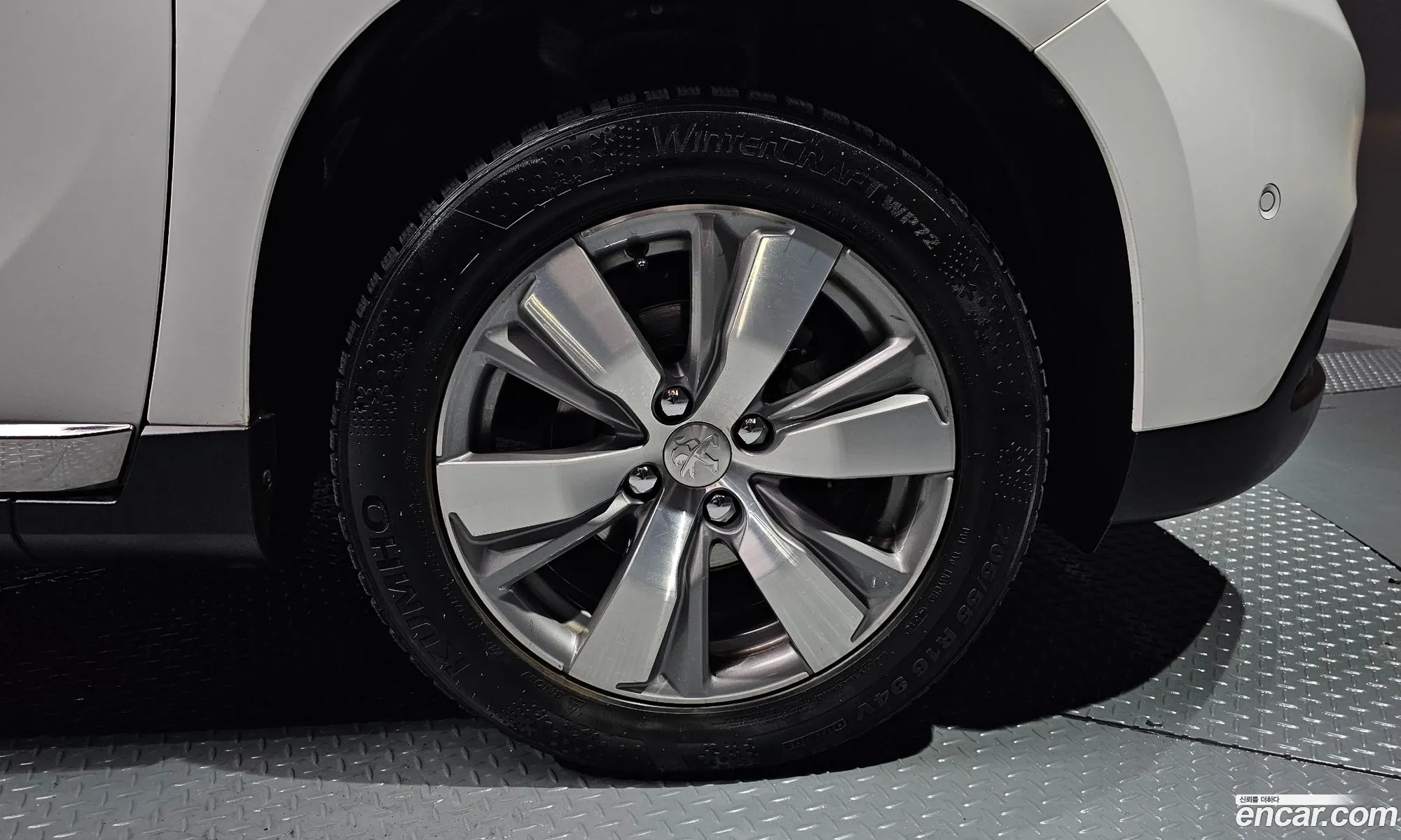 Peugeot 2008 16 E-Hdi Pelin L - фотография 4893820