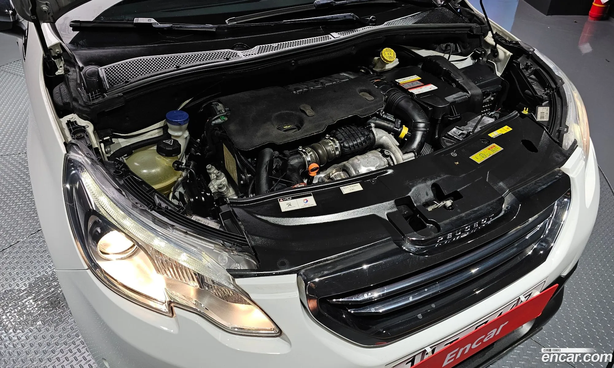 Peugeot 2008 16 E-Hdi Pelin L - фотография 4893821