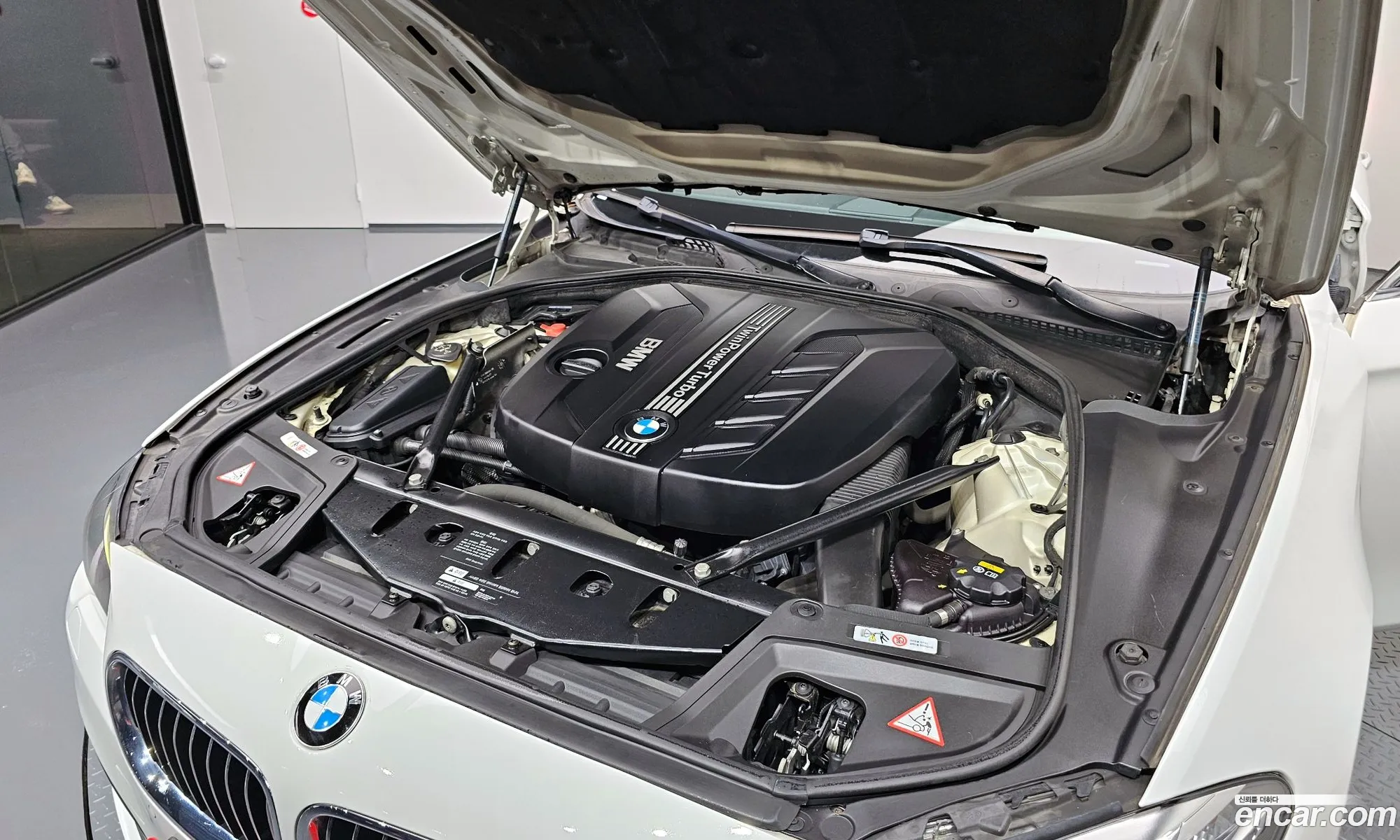 BMW 5 Series F10 520D xDrive - фотография 6811576