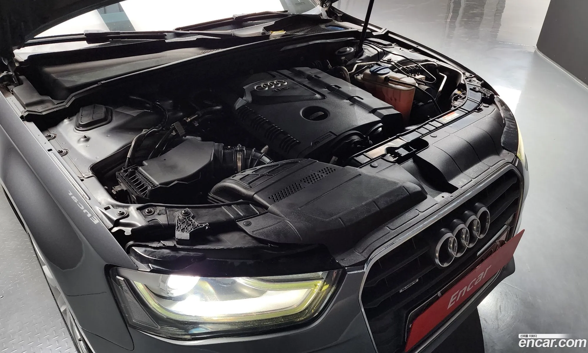 Audi New A4 20 Tfsi Quattro B8 - фотография 1199097