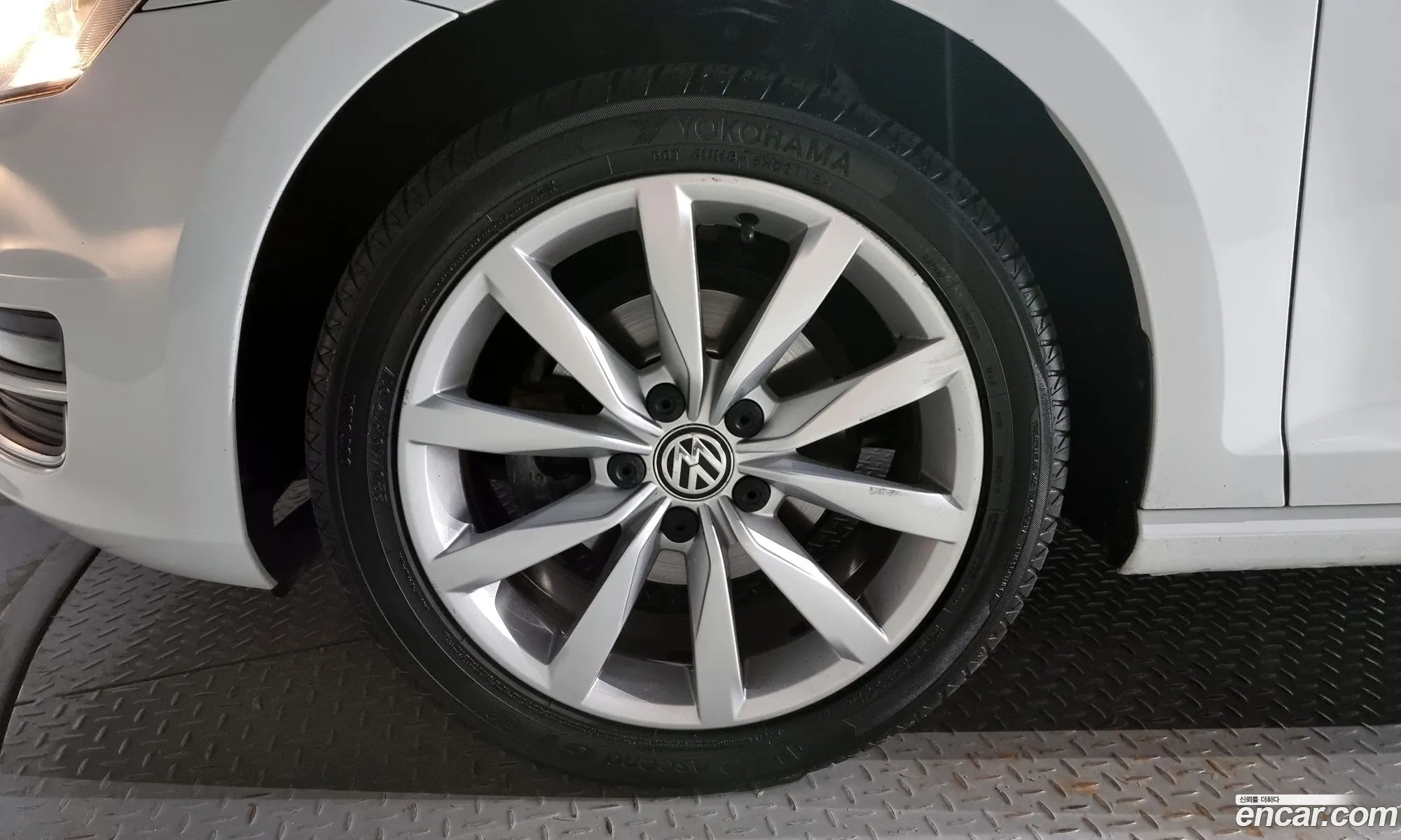 Volkswagen Golf 7Th Generation 16 Tdi - фотография 8191857