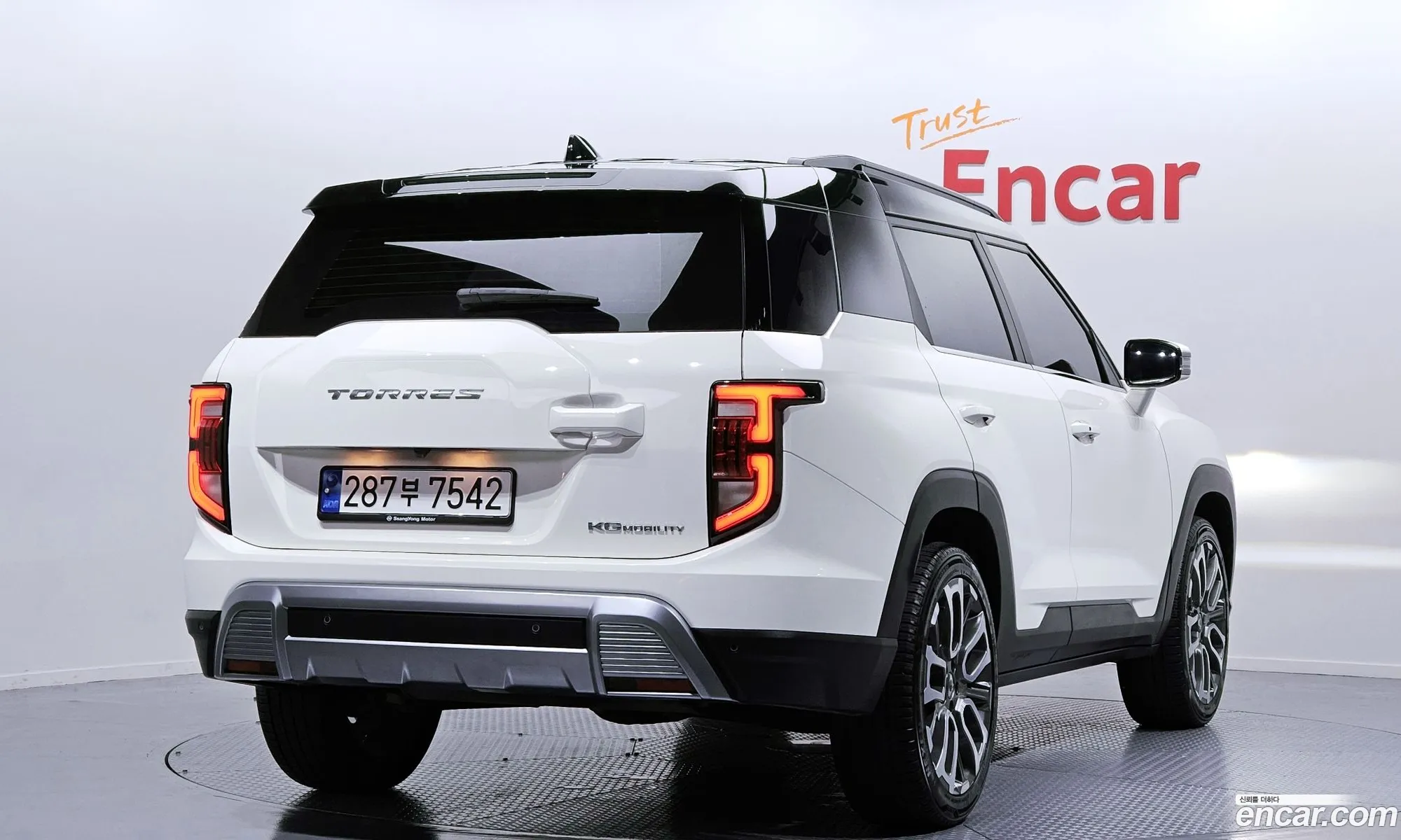 Kg Mobility Ssangyong Torres Gasoline 15 2Wd T7 - фотография 7354847
