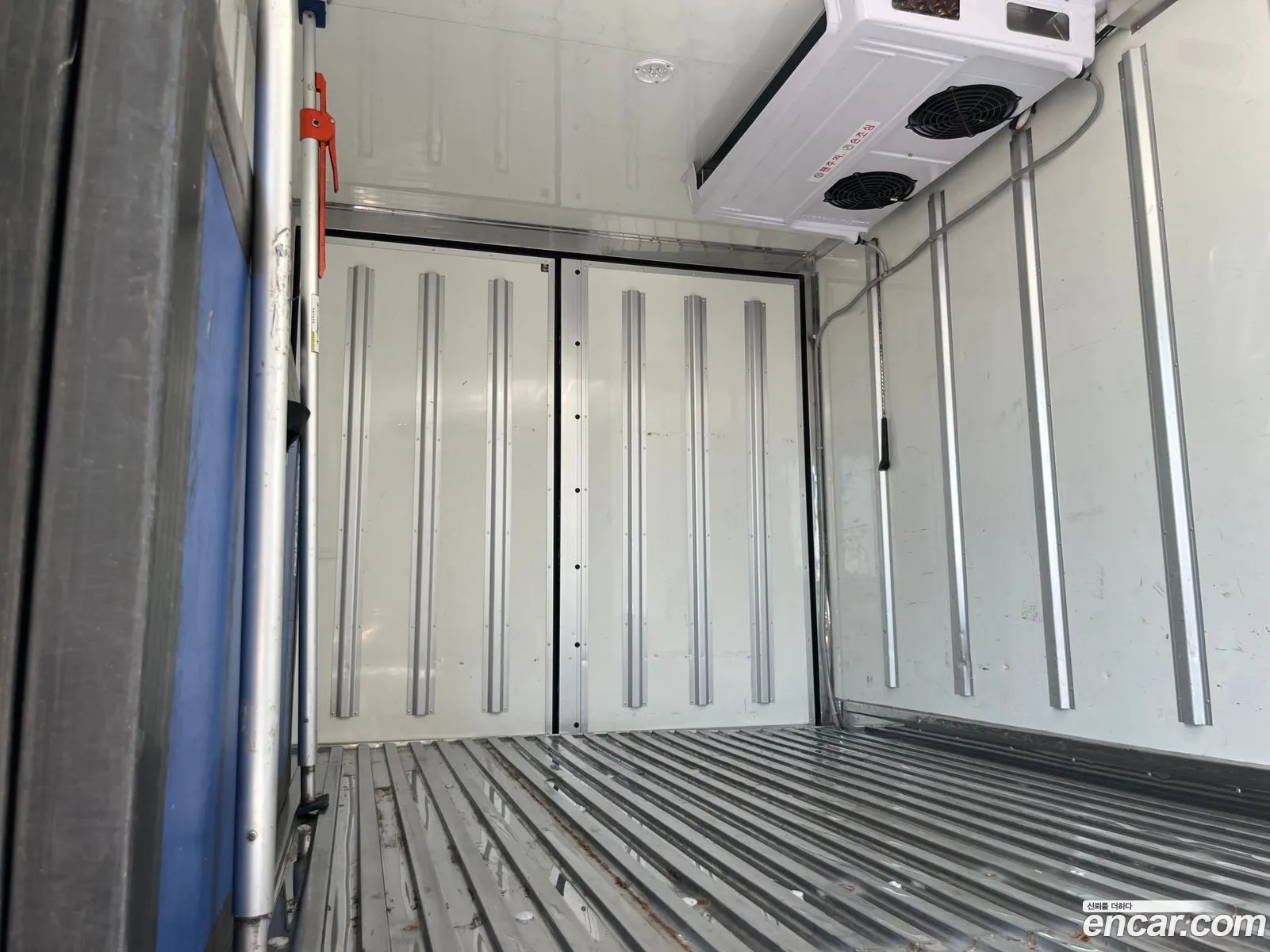 Isuzu Elf Refrigeration Tower 35 Tons - фотография 3507736