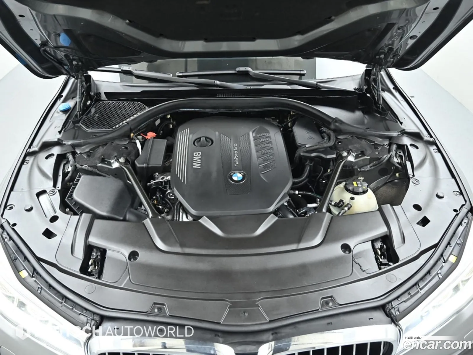 BMW 7 Series G11 740D xDrive M Sports - фотография 5531460
