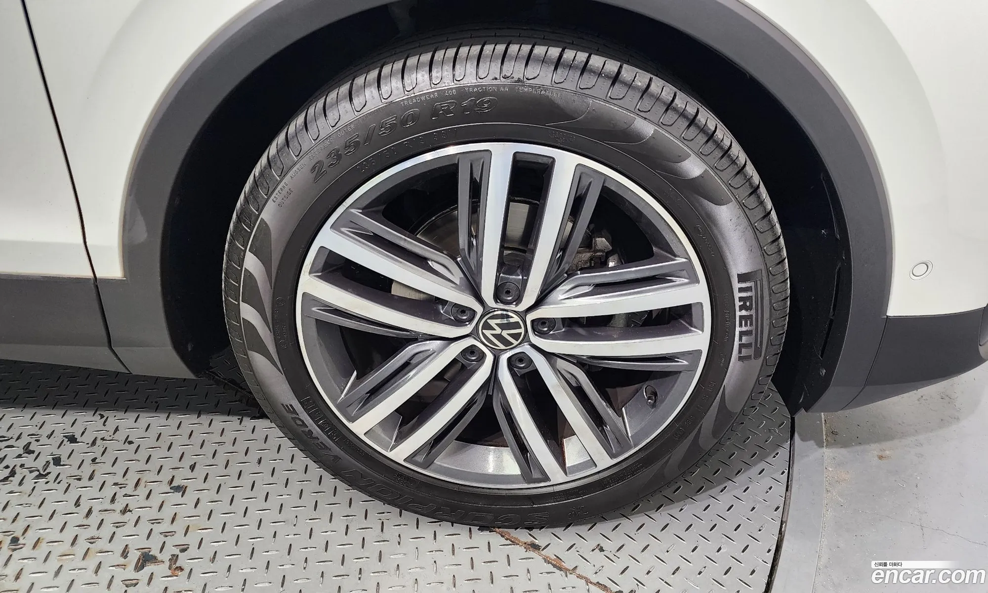 Volkswagen Tiguan 2Nd Generation 20 Tdi Prestige - фотография 17457027