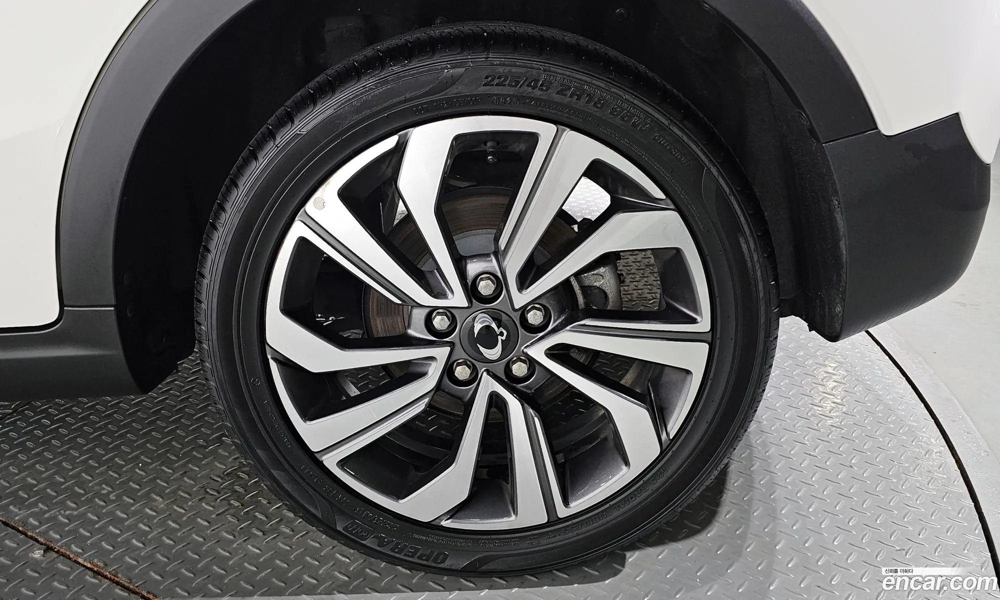 Kg Mobility Ssangyong Very New Tivoli Gasoline 15 2Wd V7 - фотография 7568358