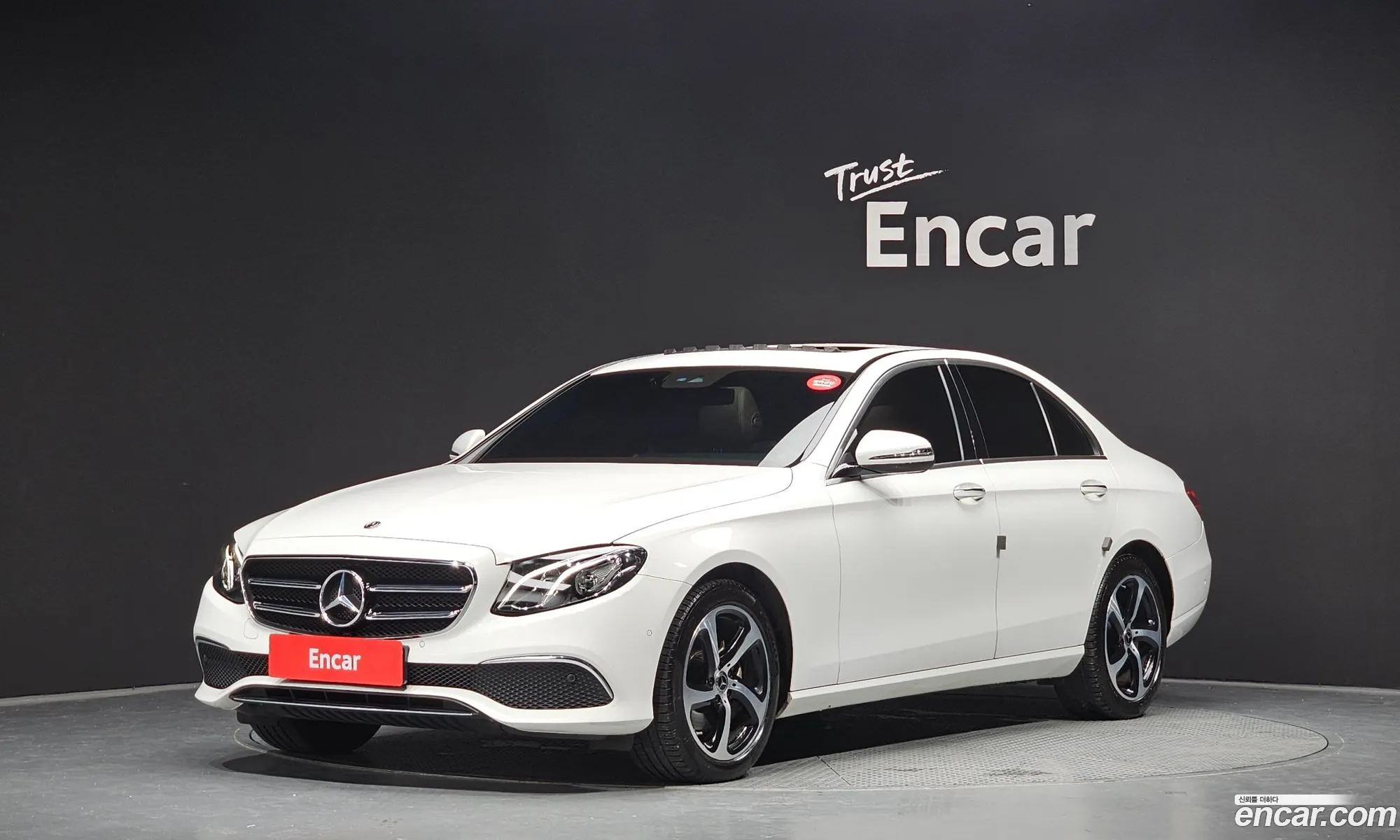 E-Class W213 E250 Avant-Garde - фотография 1060577