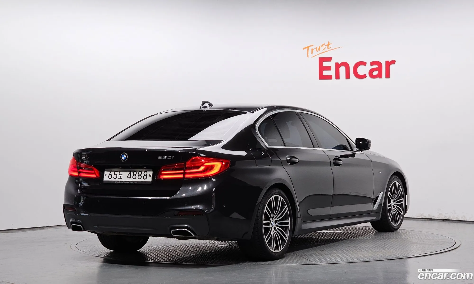 BMW 5 Series G30 530I xDrive M Sport Plus - фотография 6311382