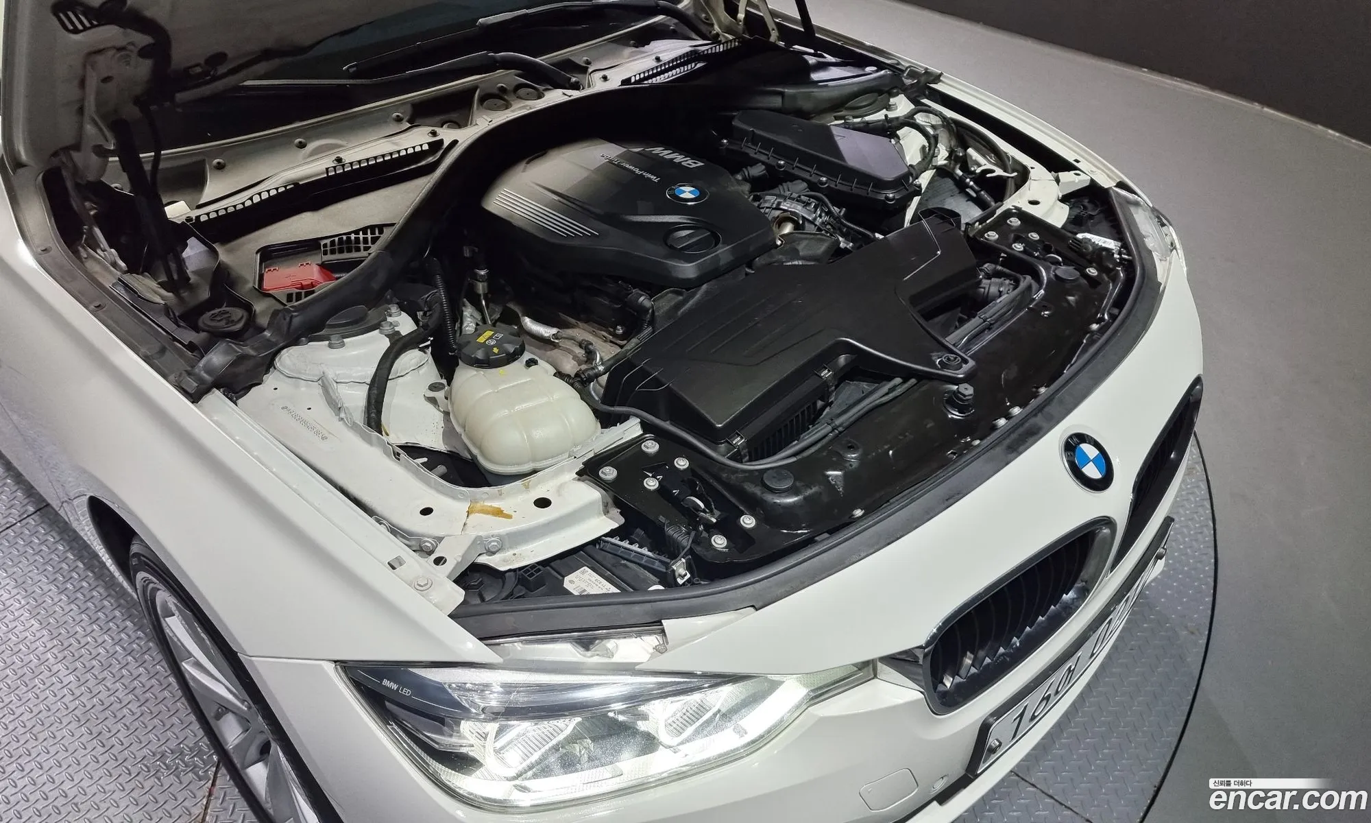 BMW 3 Series F30 320D xDrive - фотография 18542158
