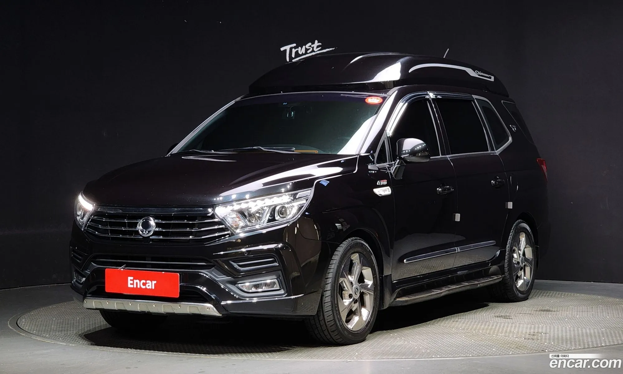 Kg Mobility Ssangyong Korando Turismo 4Wd Chateau 9-Seater High Roof - фотография 6564950