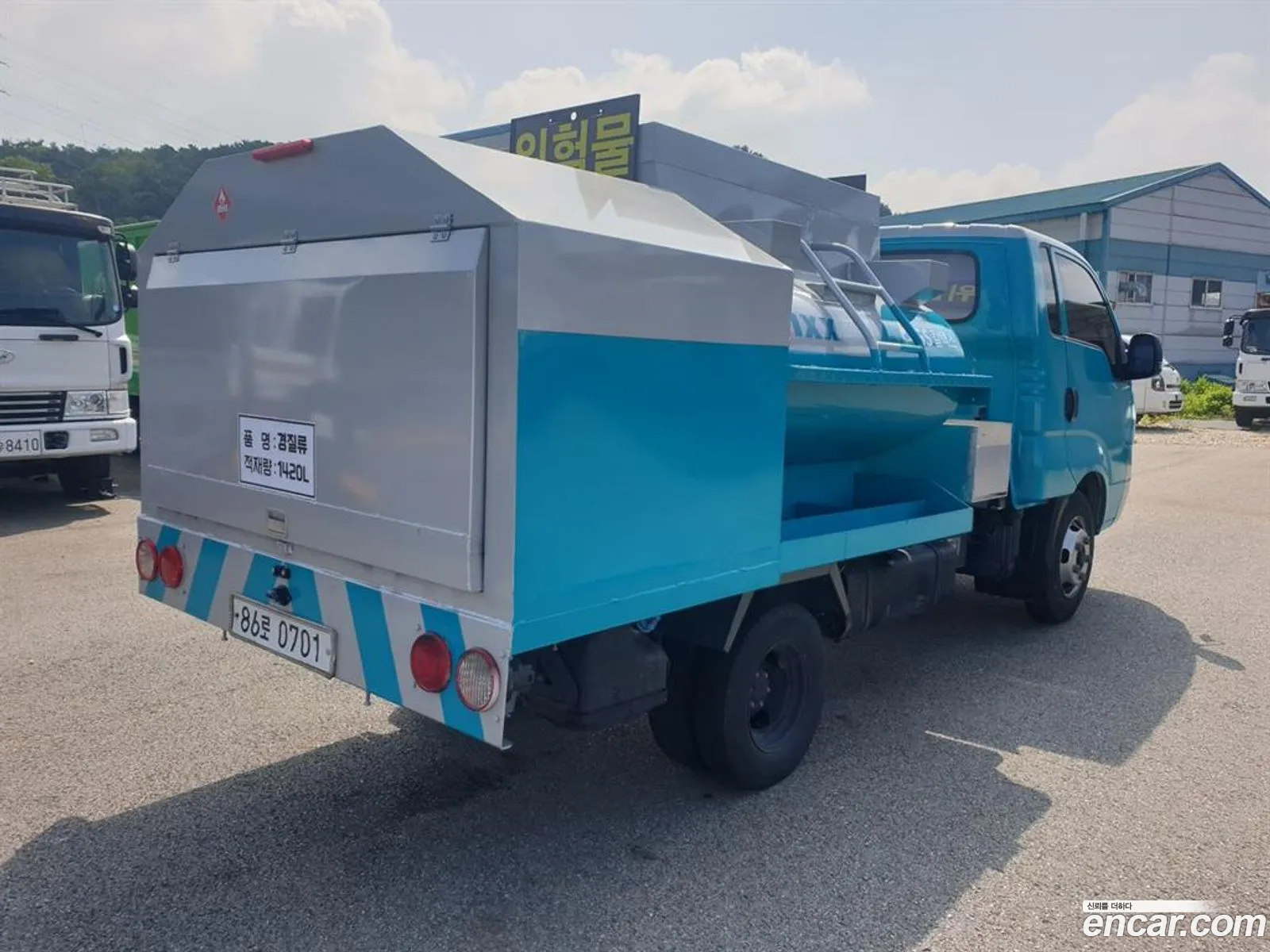 Kia Asia Bongo Iii OilLiquid Tank Lorry 1 Ton King Cab Crdi - фотография 12611471